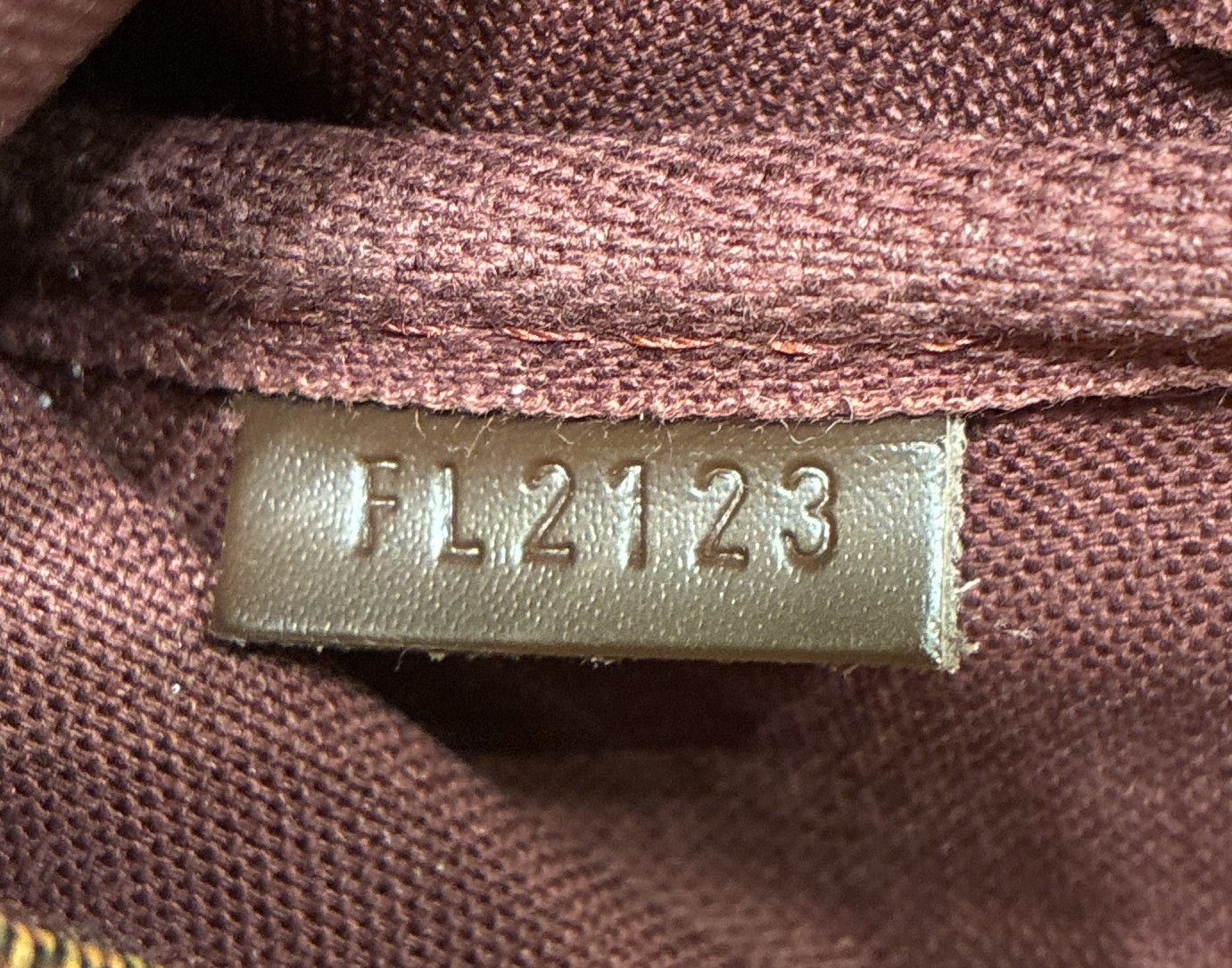 Louis Vuitton Favorite Handbag Size ONE SIZE - 9 Thumbnail