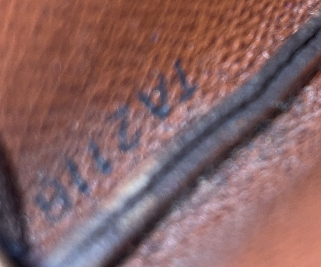 Louis Vuitton Key Pouch Size ONE SIZE - 9 Thumbnail