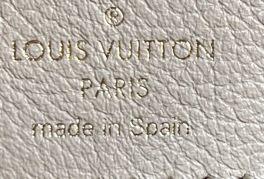 Louis Vuitton Low Key Hobo Size ONE SIZE - 9 Thumbnail