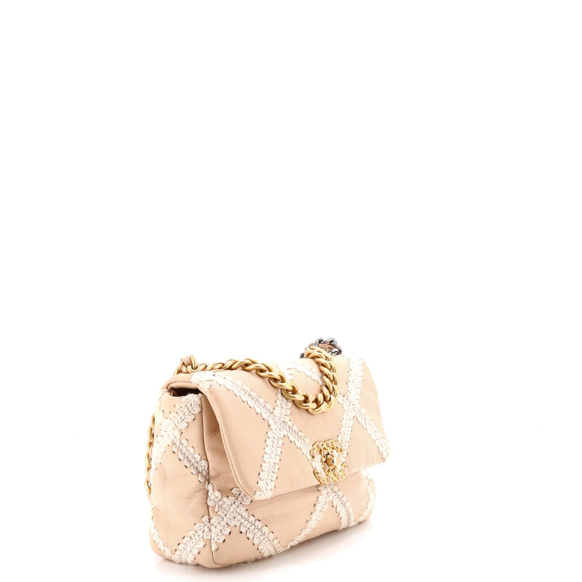 Chanel 19 Flap Bag Size ONE SIZE - 2 Thumbnail