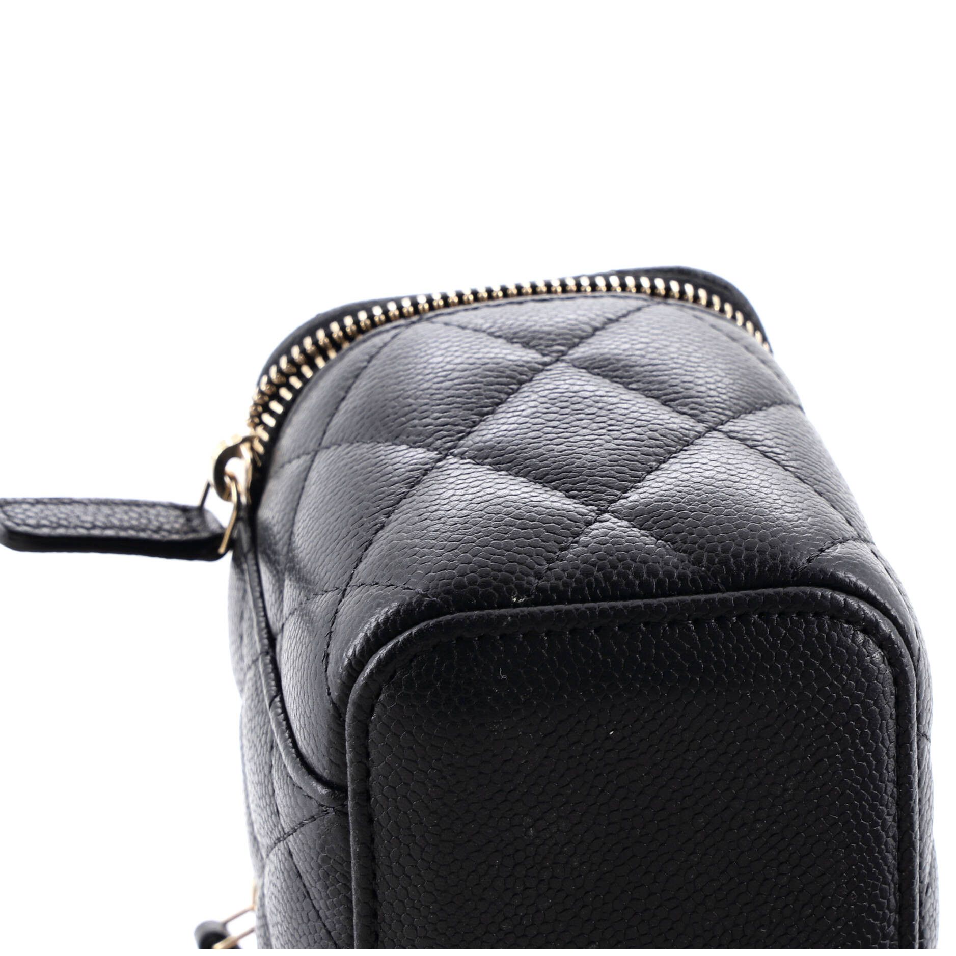 Chanel Tiny CC Link Vanity Case with Chain Size ONE SIZE - 7 Thumbnail