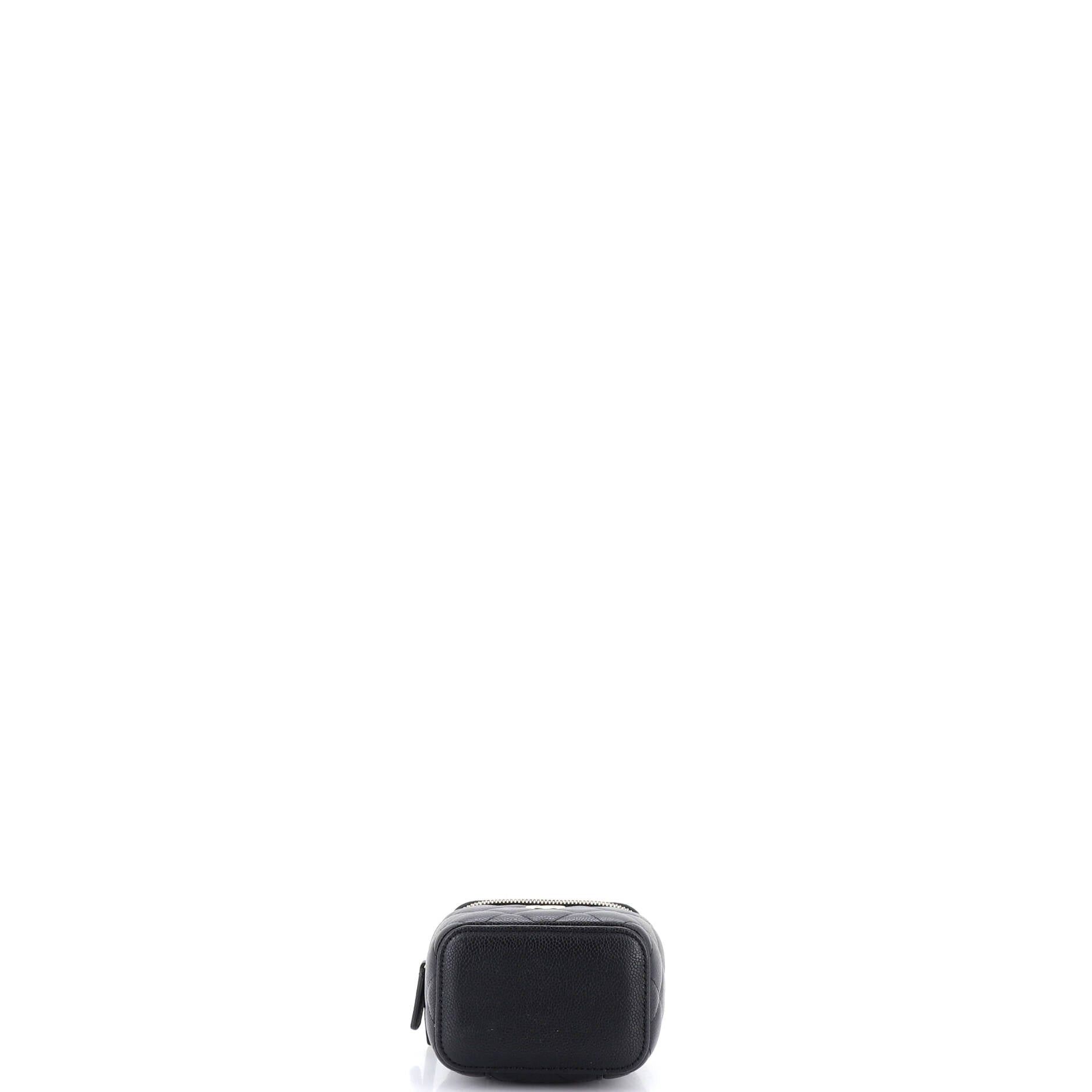 Chanel Tiny CC Link Vanity Case with Chain Size ONE SIZE - 5 Thumbnail