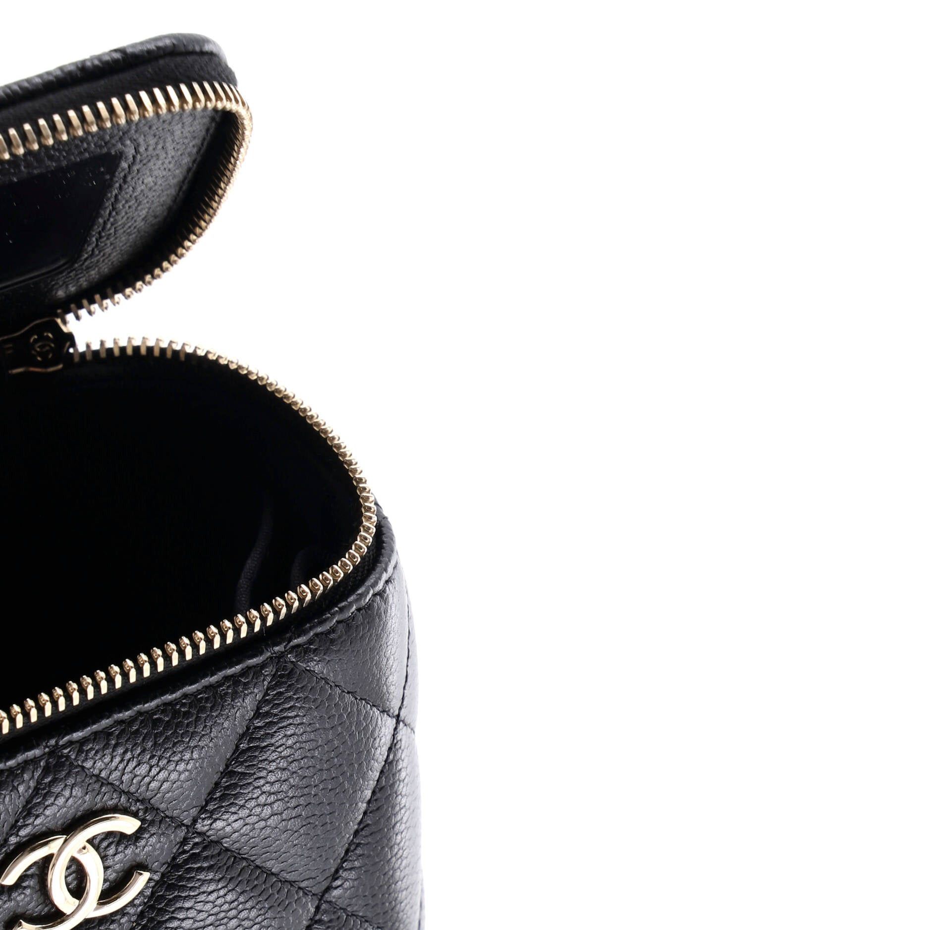 Chanel Tiny CC Link Vanity Case with Chain Size ONE SIZE - 8 Thumbnail