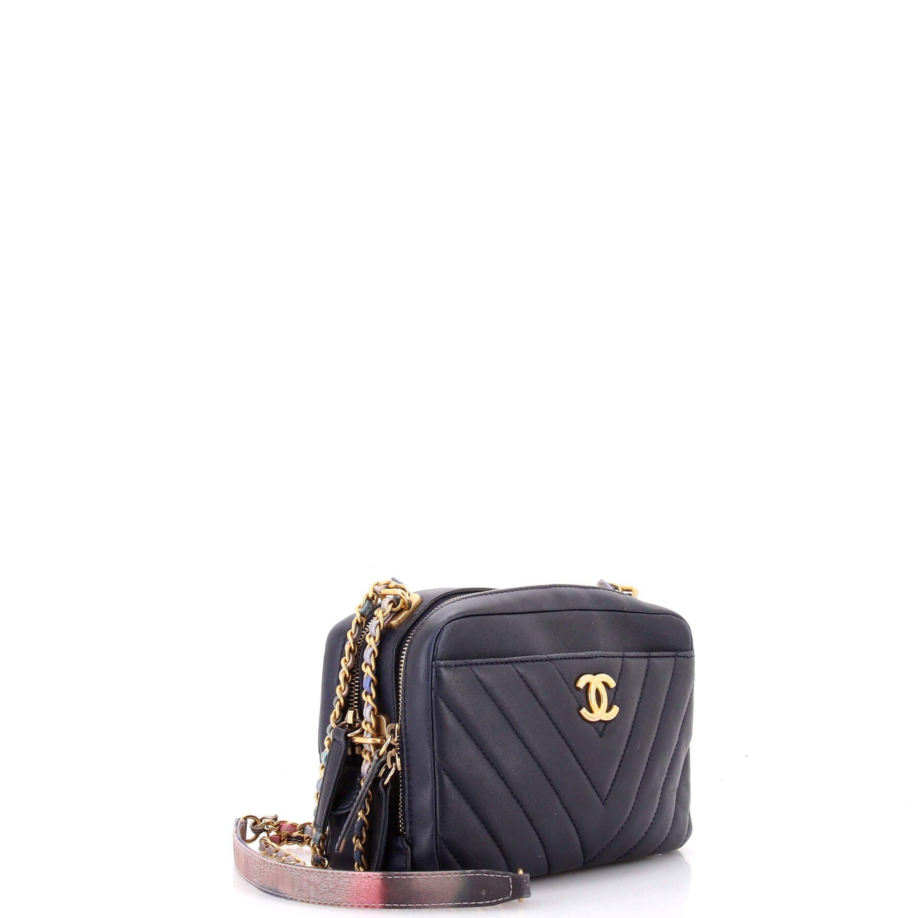 Chanel CC Front Pocket Chain Camera Bag Size ONE SIZE - 2 Thumbnail