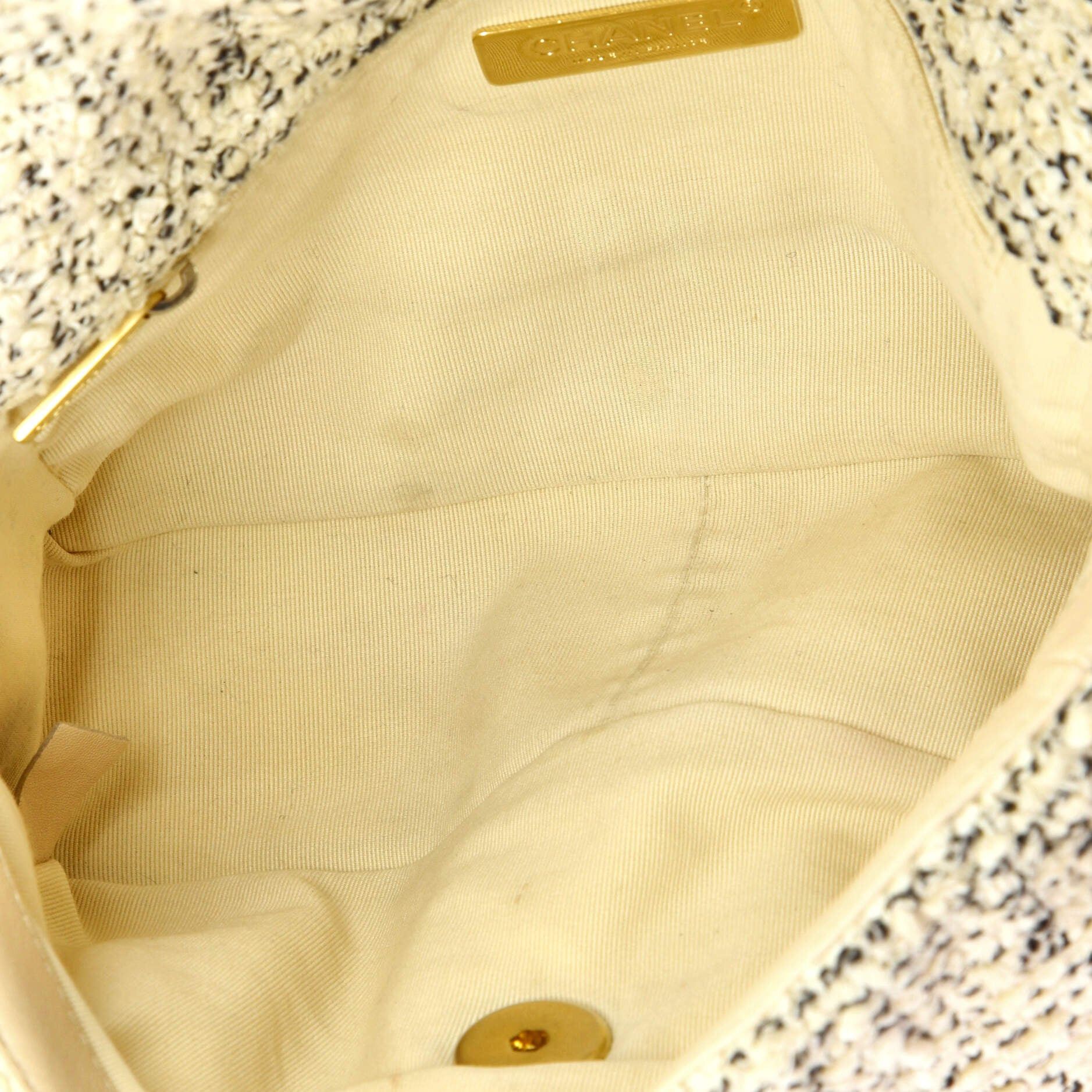 Chanel 19 Flap Bag Size ONE SIZE - 5 Thumbnail