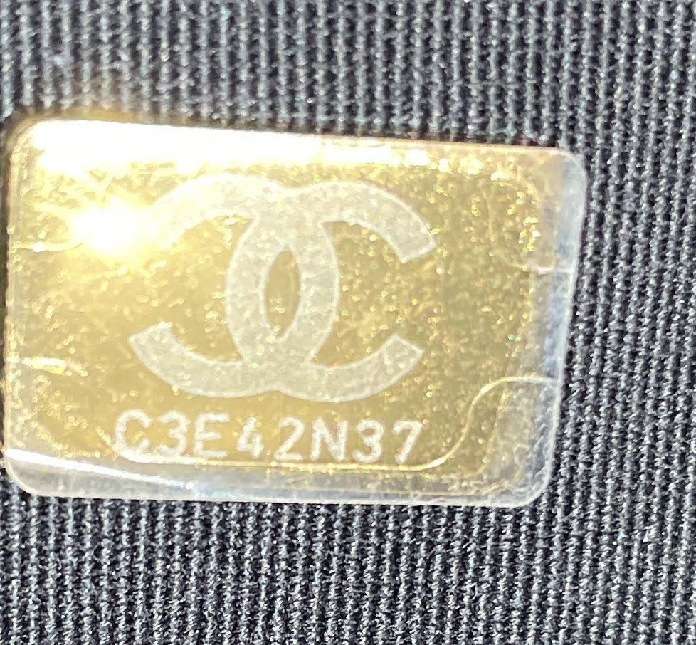 Chanel Oval Logo Chain Handle Flap Bag Size ONE SIZE - 6 Thumbnail