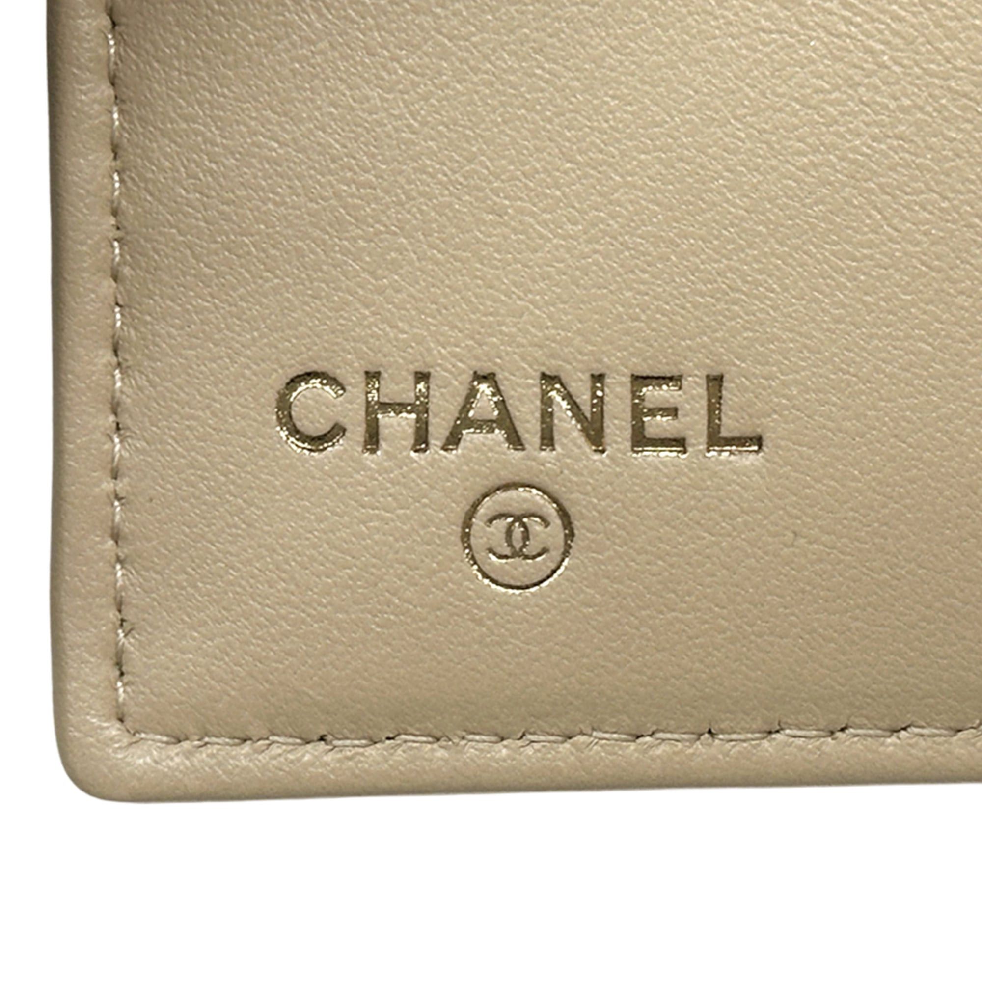 Chanel Chanel Wallet 19 Women's Brand Bi-fold Lambskin Beige Gold Hardware Coco Mark Matelassé Tri-fold Size ONE SIZE - 5 Thumbnail