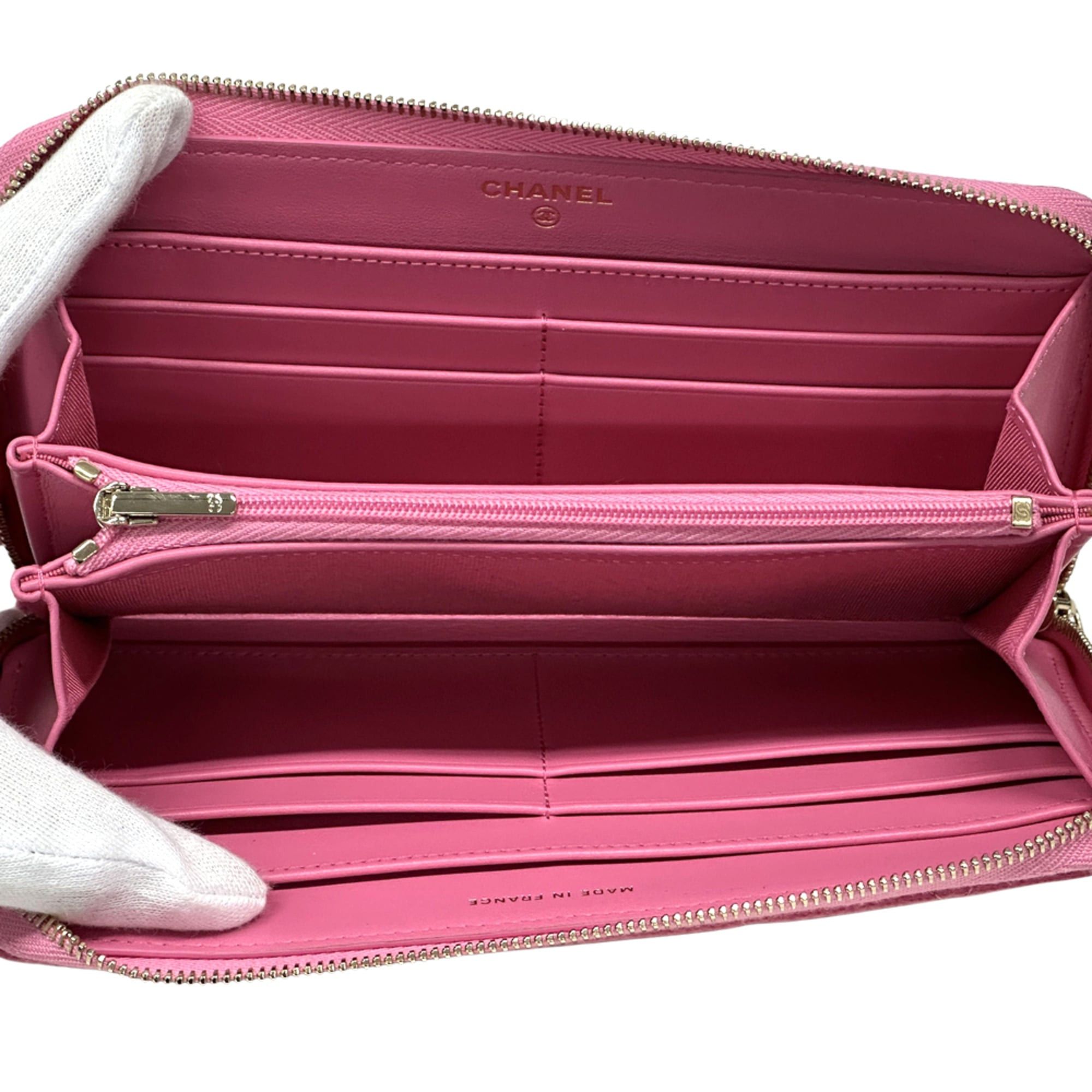 Chanel Chanel Matelassé Women's Long Wallet, Caviar Leather, Pink, Gold Hardware, Round Zipper Size ONE SIZE - 4 Thumbnail