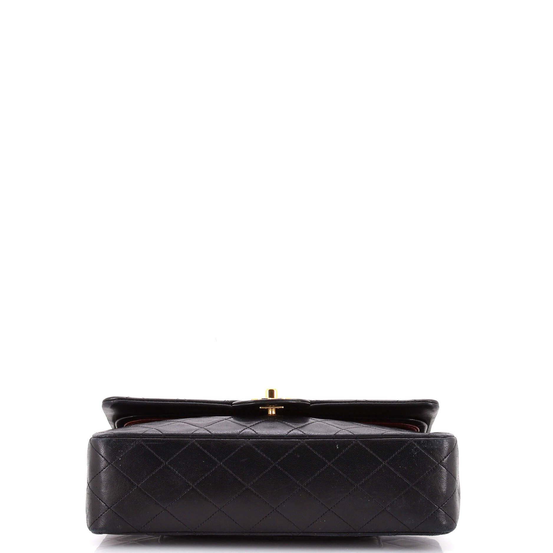 Chanel Vintage Classic Double Flap Bag Size ONE SIZE - 4 Thumbnail