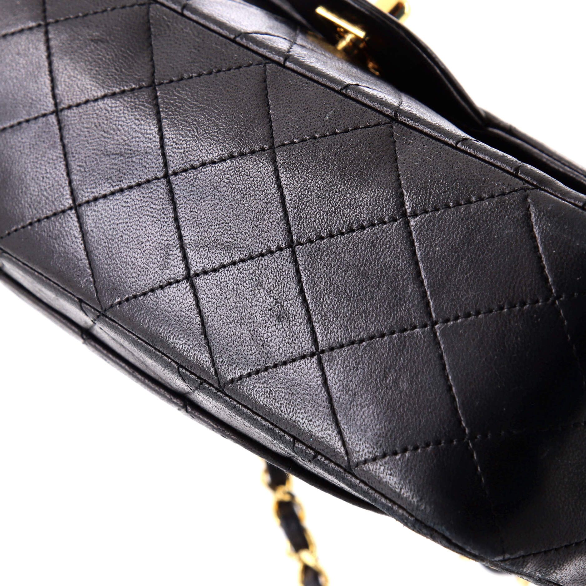 Chanel Vintage Classic Double Flap Bag Size ONE SIZE - 7 Thumbnail