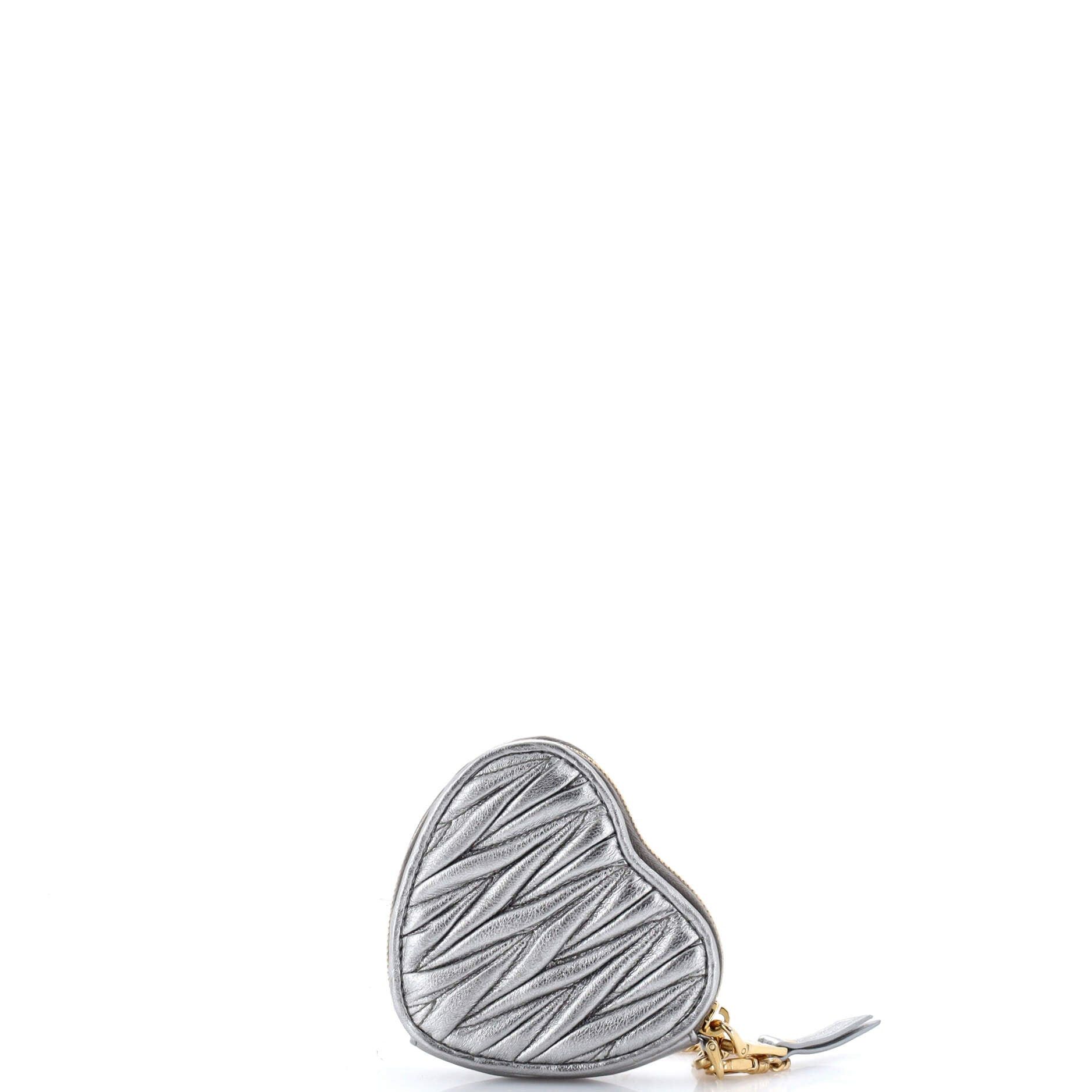 Miu Miu Heart Chain Coin Purse Size ONE SIZE - 3 Thumbnail