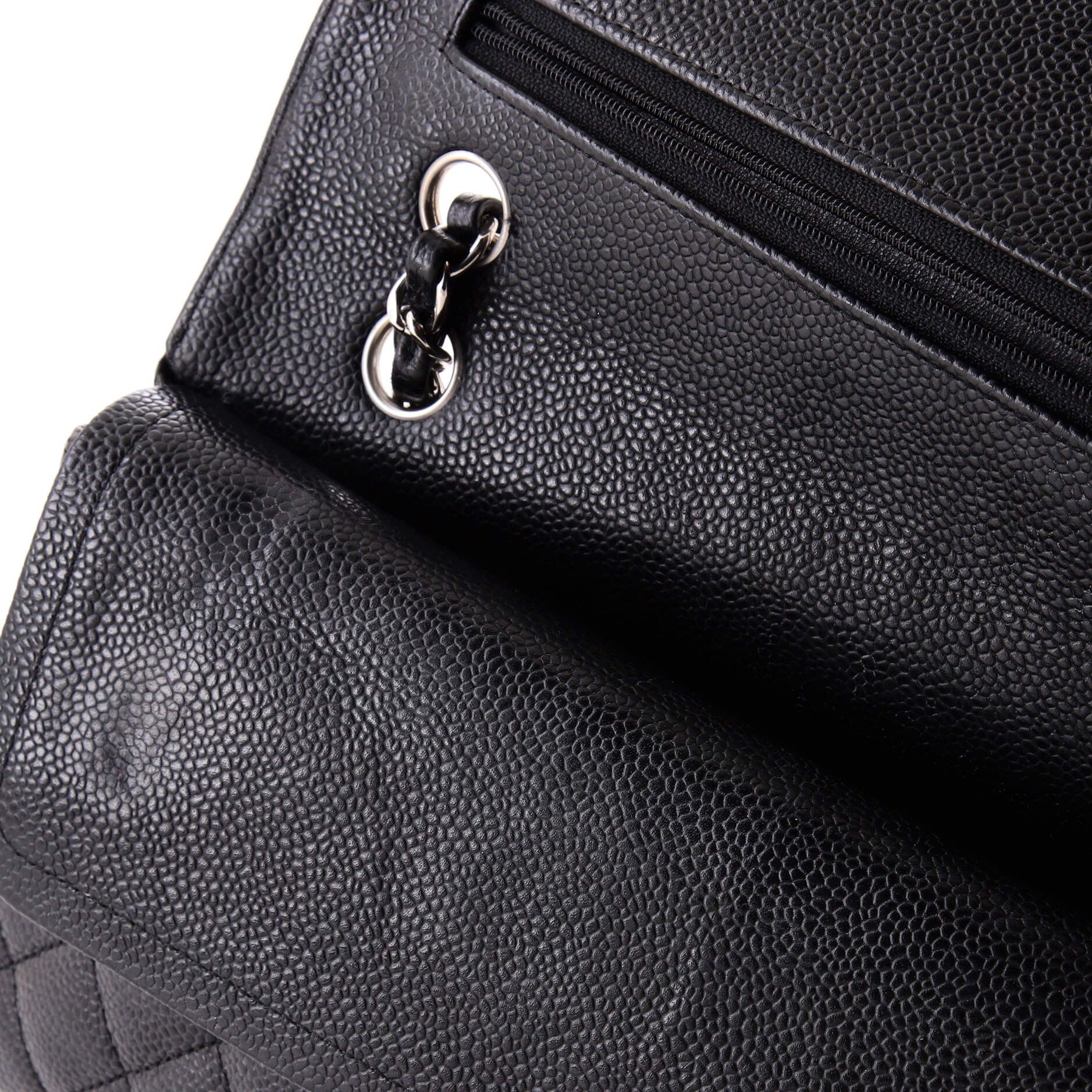 Chanel Vintage Classic Double Flap Bag Size ONE SIZE - 8 Thumbnail