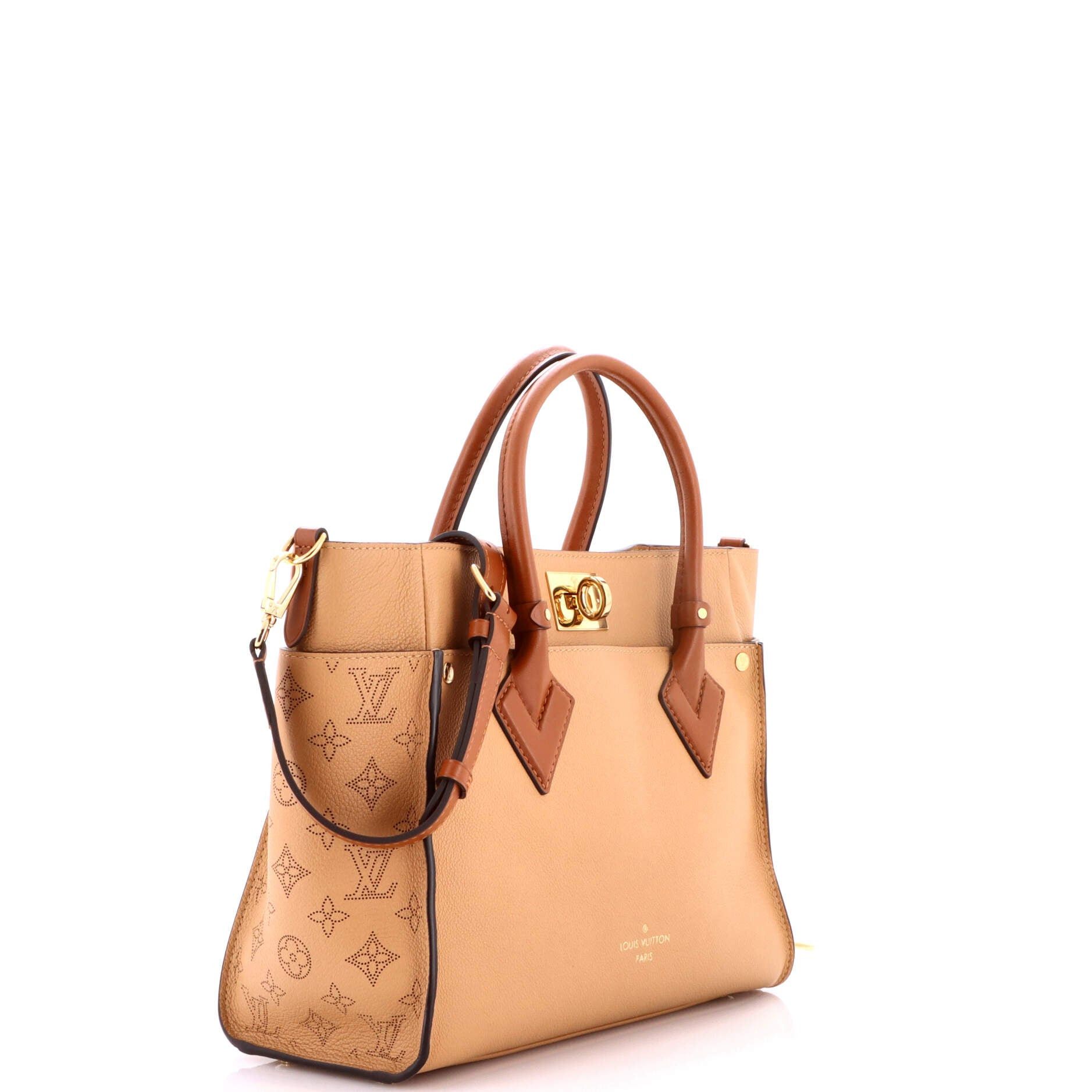 Louis Vuitton On My Side Tote Size ONE SIZE - 2 Thumbnail