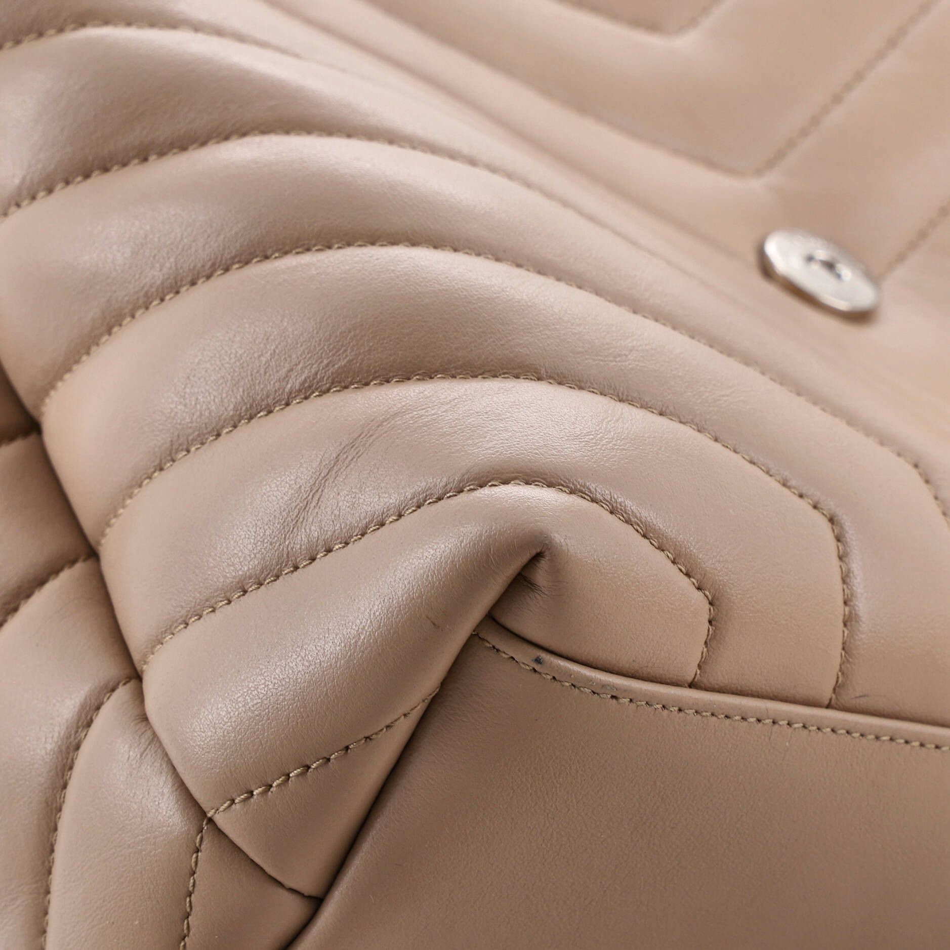 Saint Laurent Paris Loulou Shoulder Bag Size ONE SIZE - 7 Thumbnail
