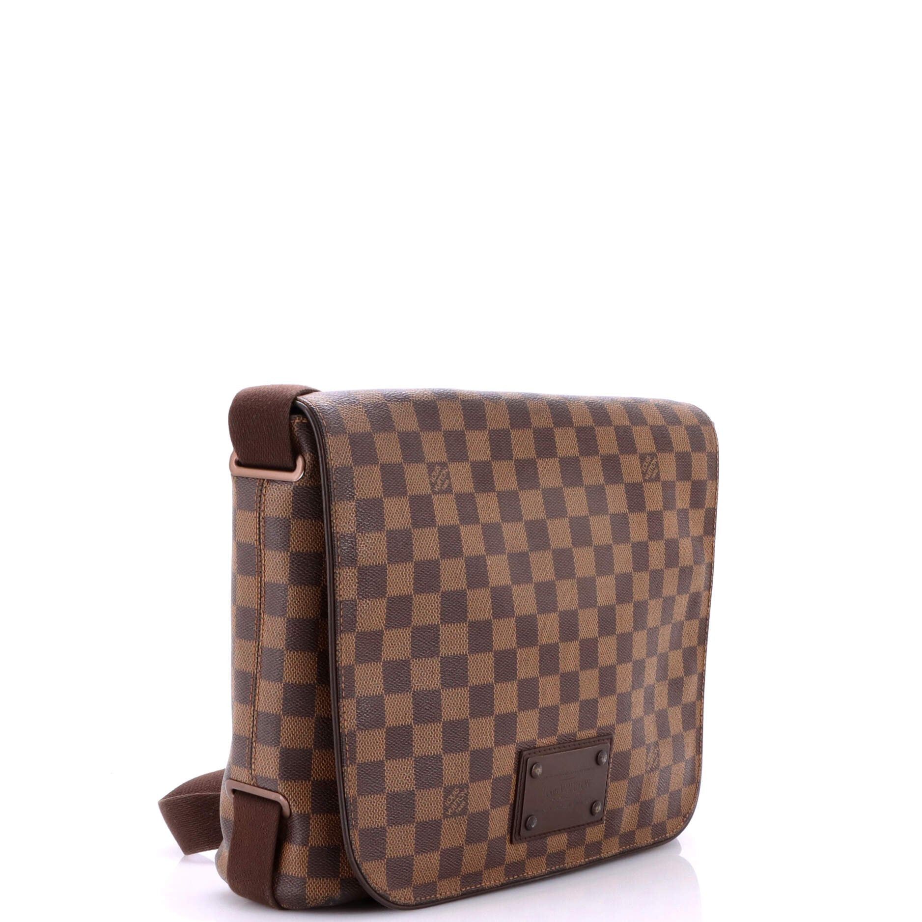 Louis Vuitton District Messenger Bag Size ONE SIZE - 2 Thumbnail