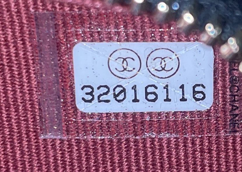 Chanel CC in Love Heart Chain Necklace Zip Coin Purse Size ONE SIZE - 7 Thumbnail
