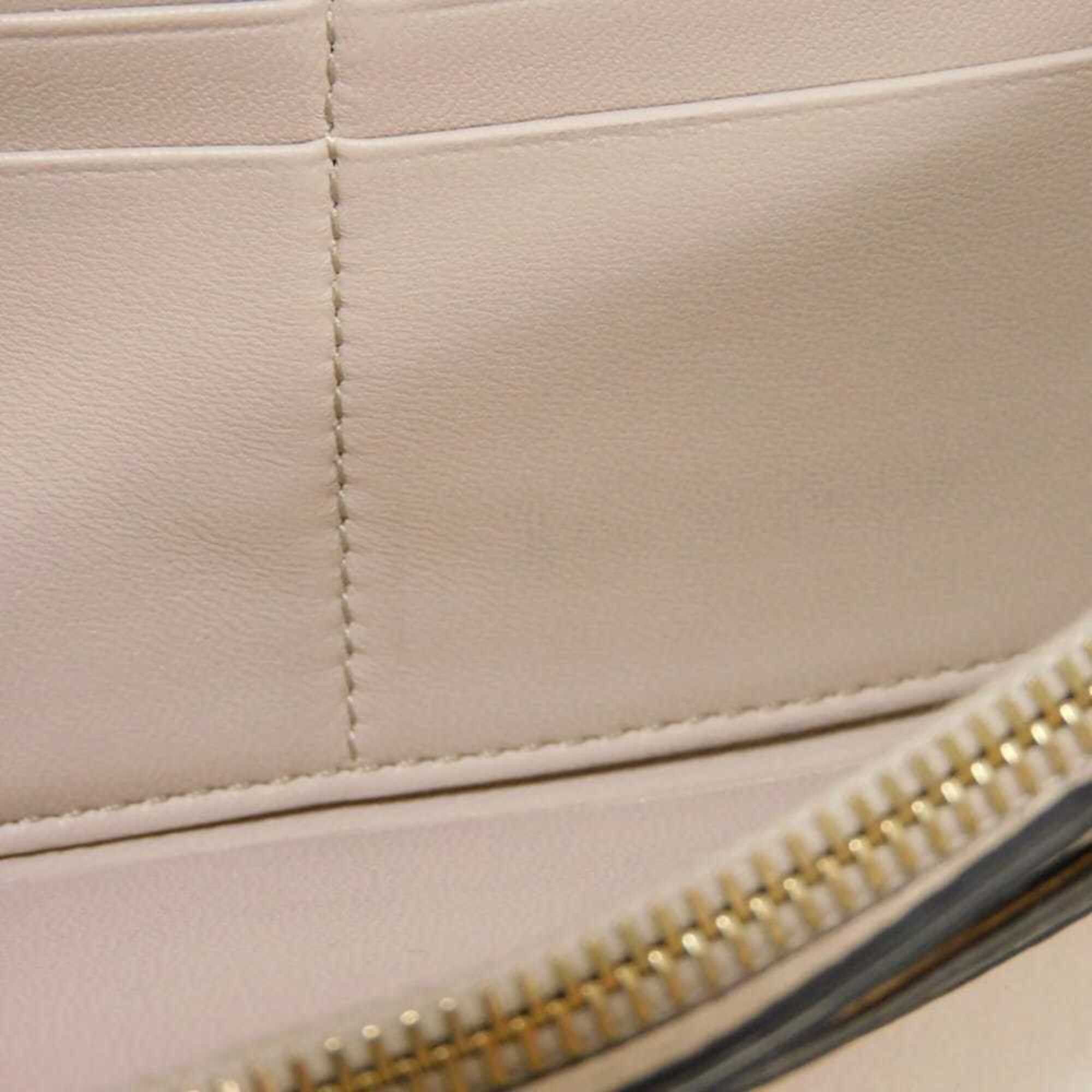 Chloe Chloé Chloe long wallet, alphabet flap initial medal C charm, wild grey, CHC21WP942 F57084 084, women's. Size ONE SIZE - 17 Thumbnail