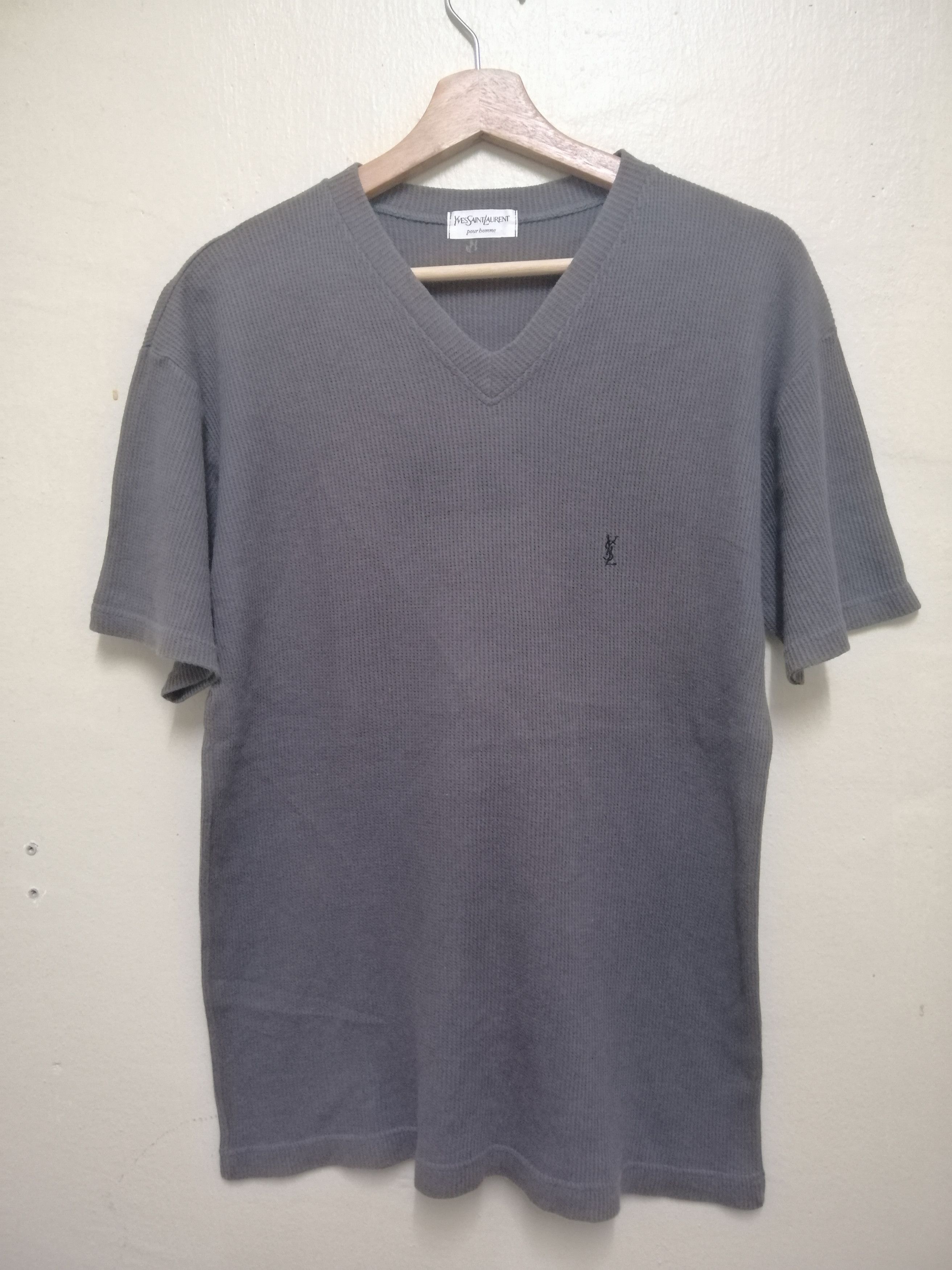 Yves Saint Laurent Vintage Ysl Small Logo Tshirt Size US M / EU 48-50 / 2 - 4 Thumbnail