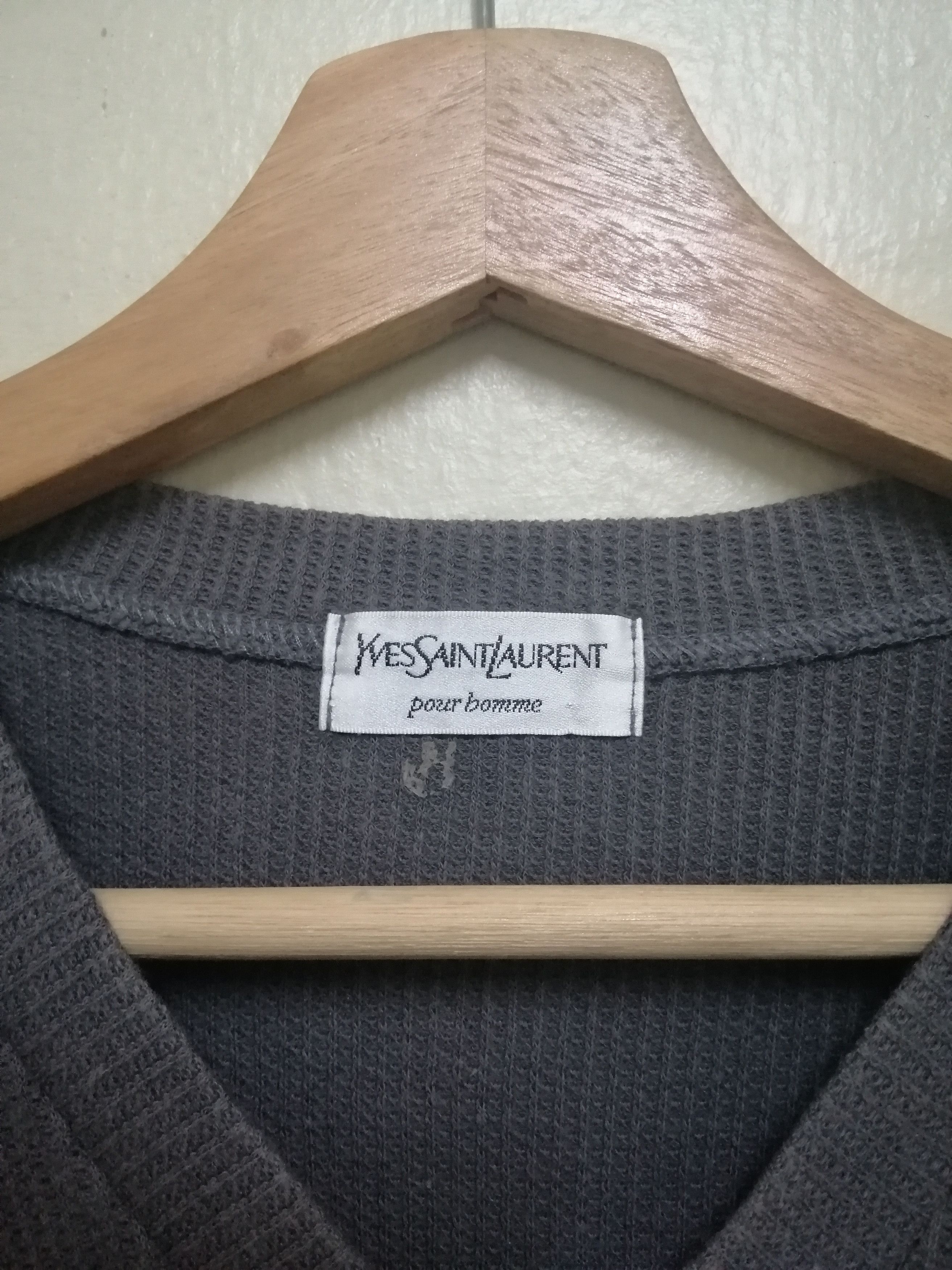 Yves Saint Laurent Vintage Ysl Small Logo Tshirt Size US M / EU 48-50 / 2 - 3 Thumbnail
