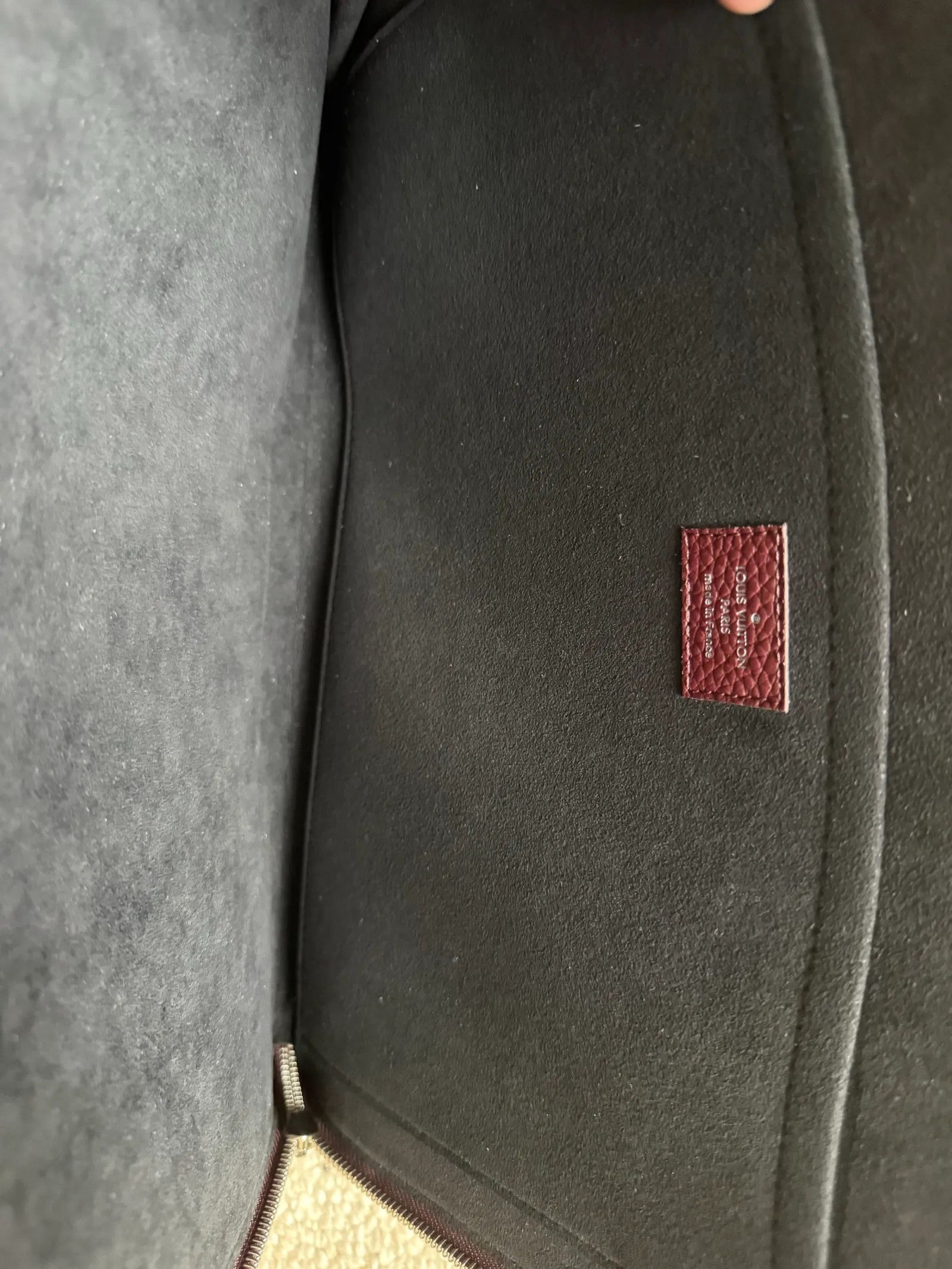 Louis Vuitton Louis Vuitton Po. Jour Gm Bag Size ONE SIZE - 5 Thumbnail