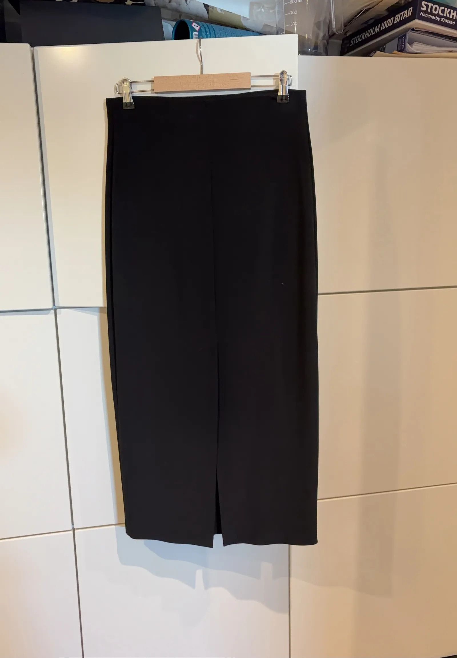 Joseph Ribkoff Joseph Ribkoff Skirt Size 26" / US 2 / IT 38 - 2 Thumbnail
