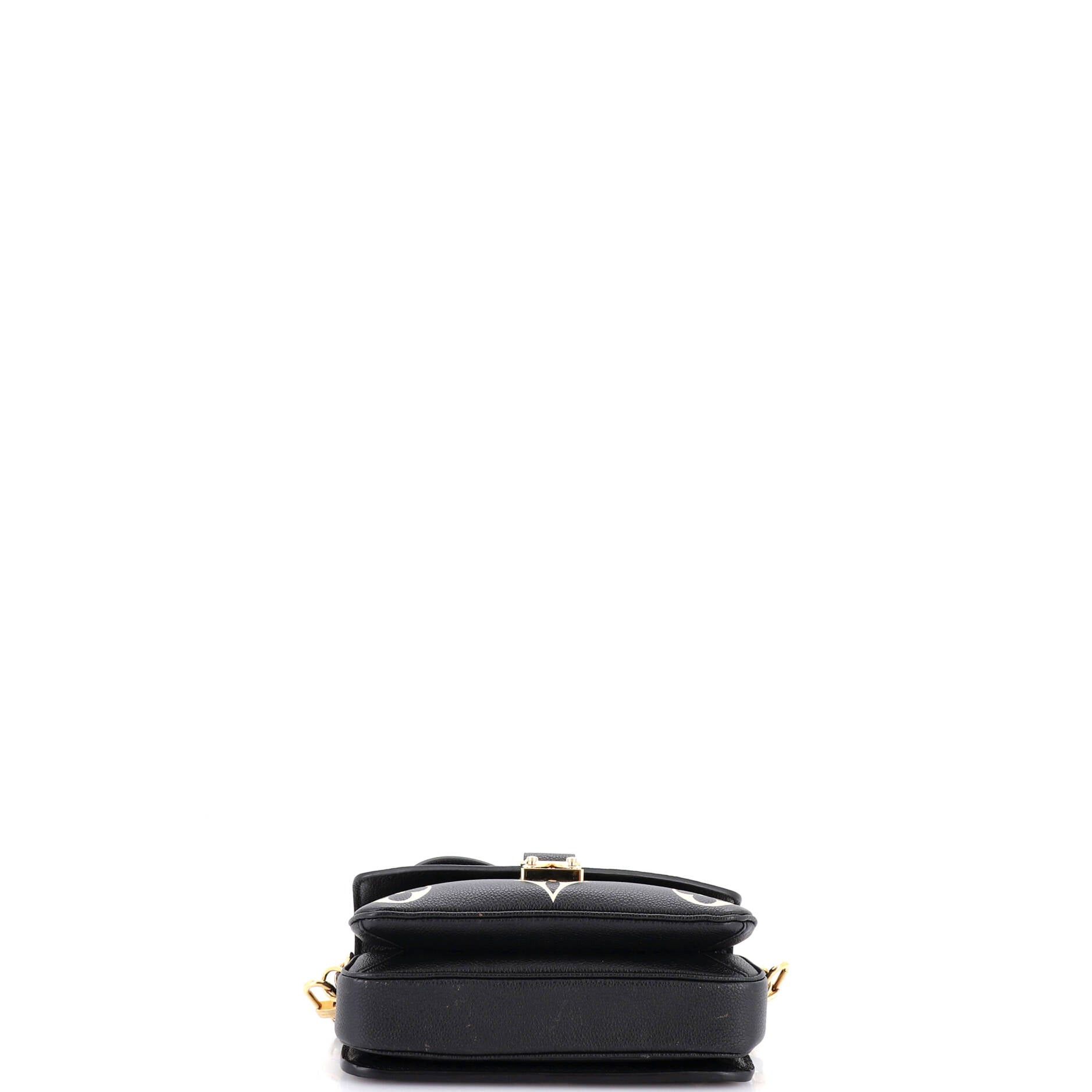 Louis Vuitton Pochette Metis Size ONE SIZE - 4 Thumbnail