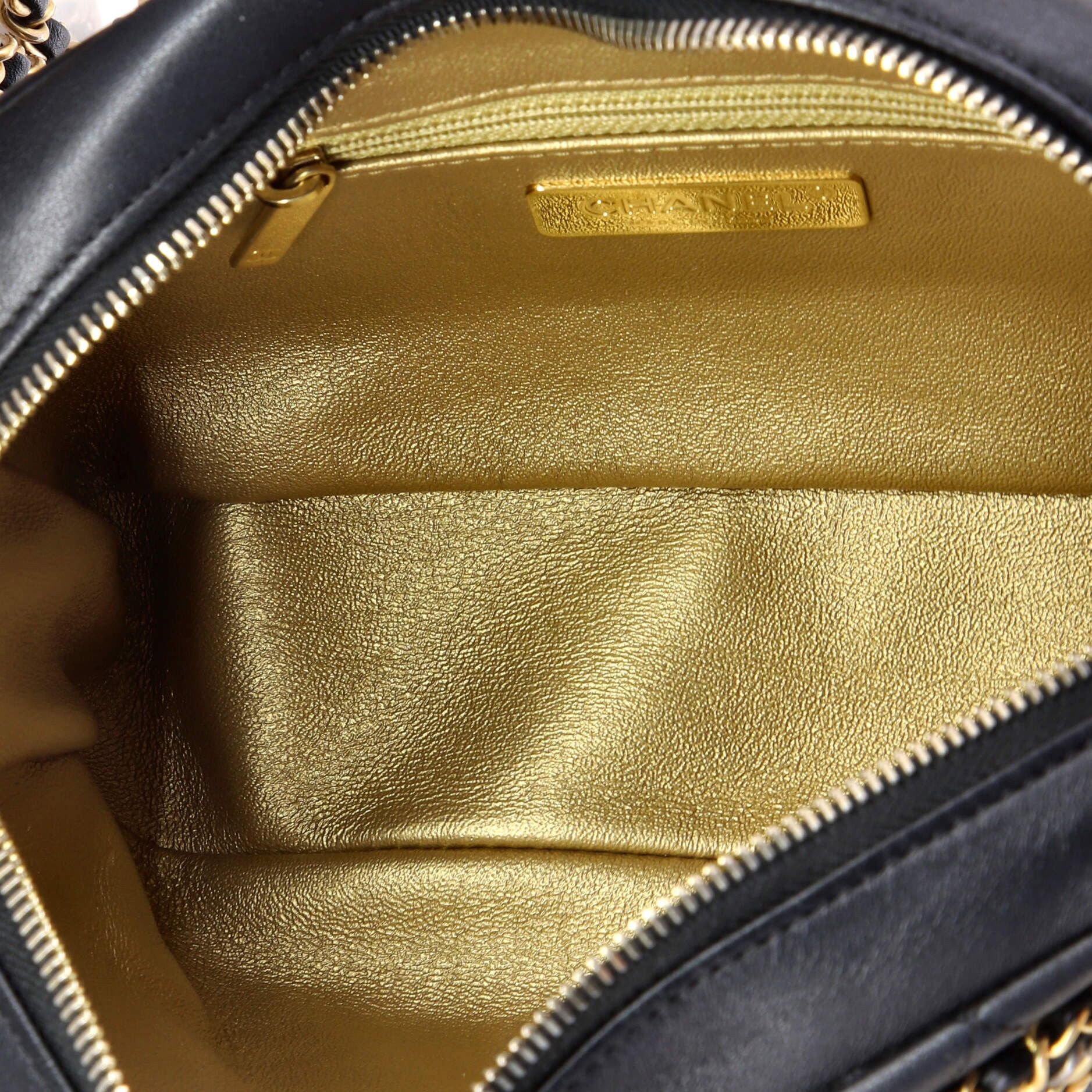 Chanel All About Chains Camera Bag Size ONE SIZE - 5 Thumbnail