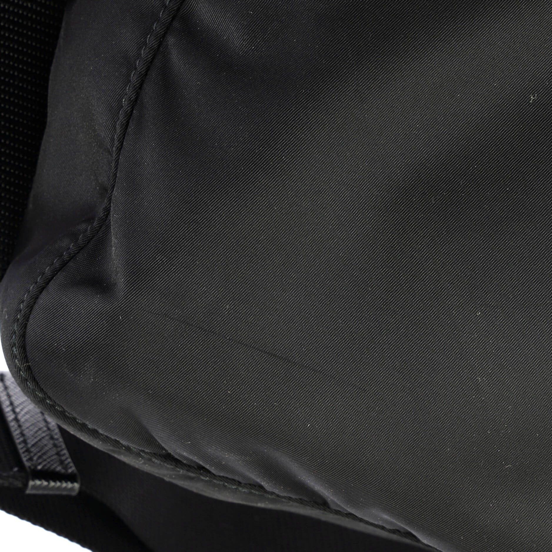 Prada Front Zip Messenger Bag Size ONE SIZE - 6 Thumbnail