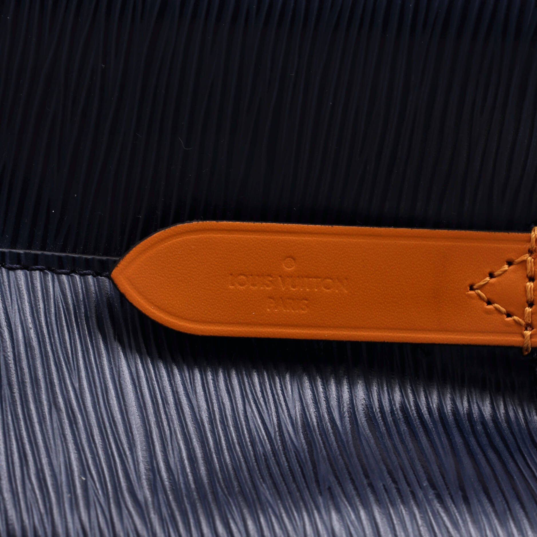Louis Vuitton NeoNoe Handbag Size ONE SIZE - 6 Thumbnail