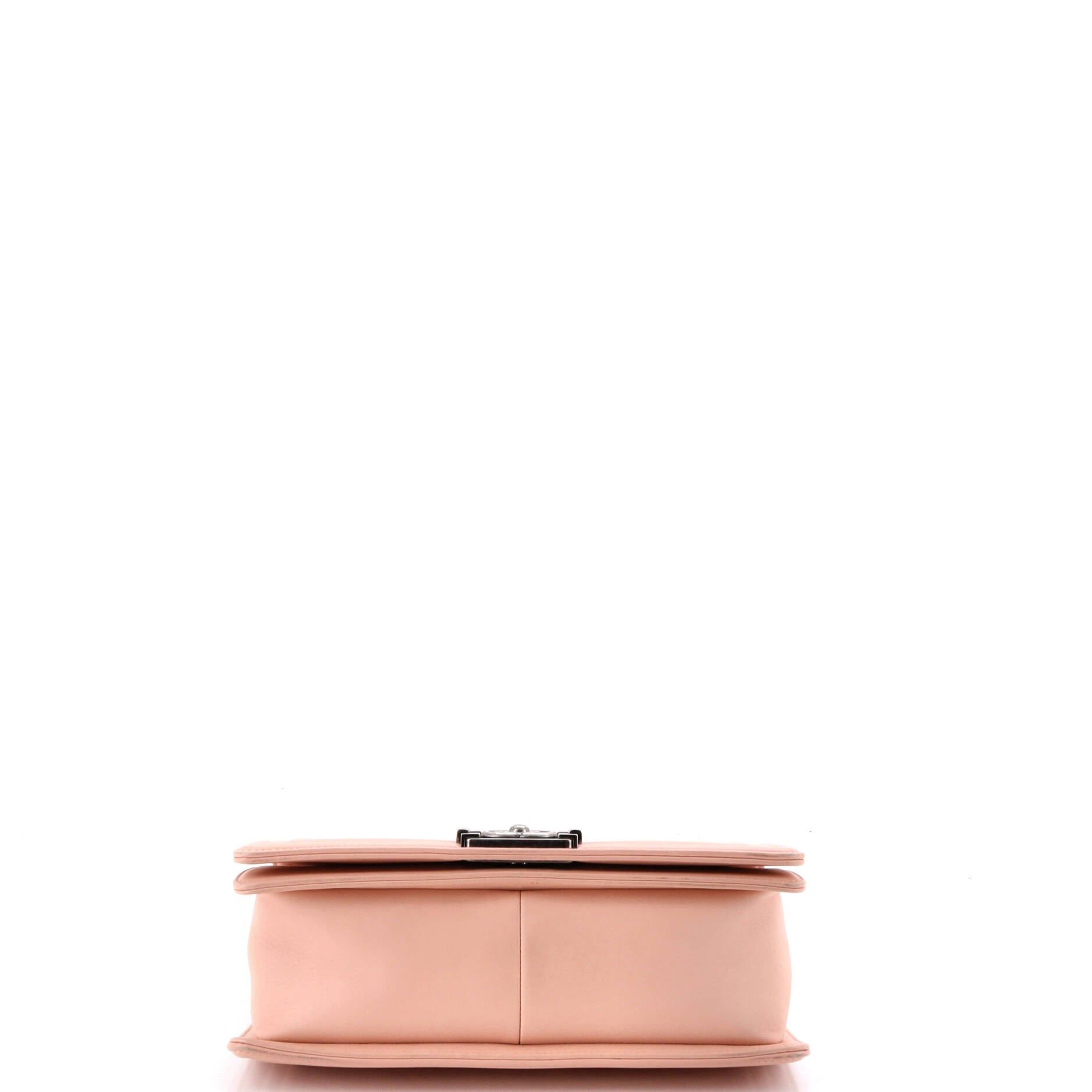 Chanel Boy Flap Bag Size ONE SIZE - 4 Thumbnail