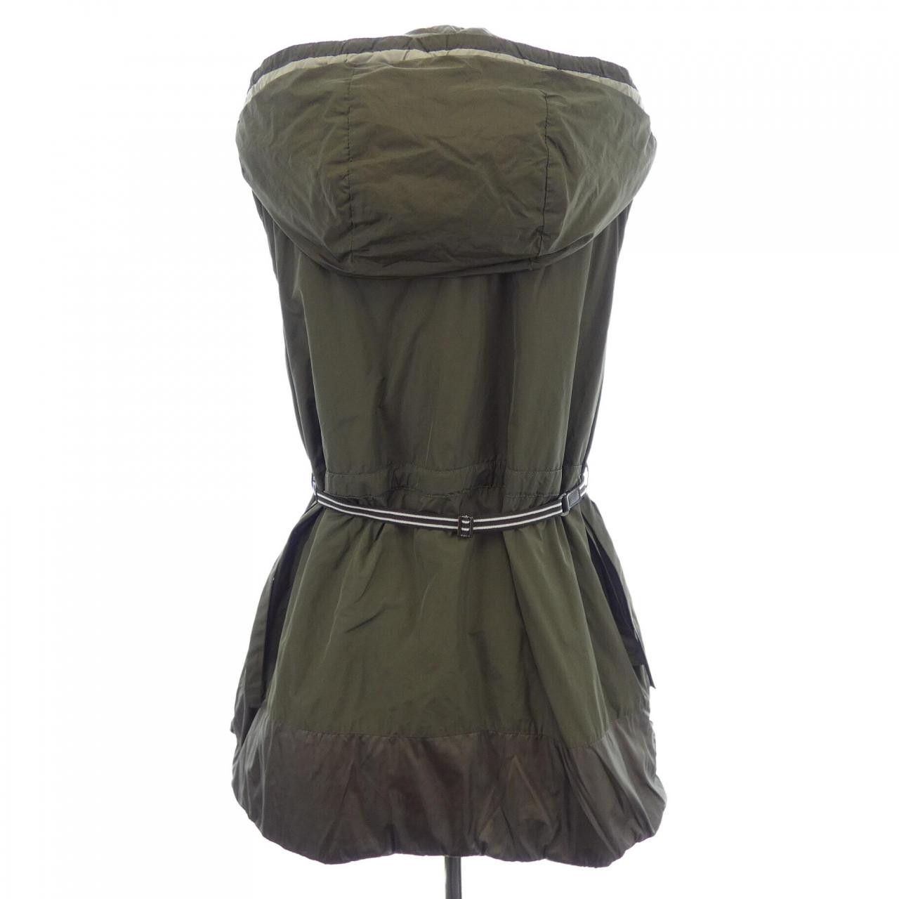 Max Mara Max Mara Max Mara THE CUBE Down Vest Textile Outerwear 929102 DUTY FREE for USA Size ONE SIZE - 2 Thumbnail