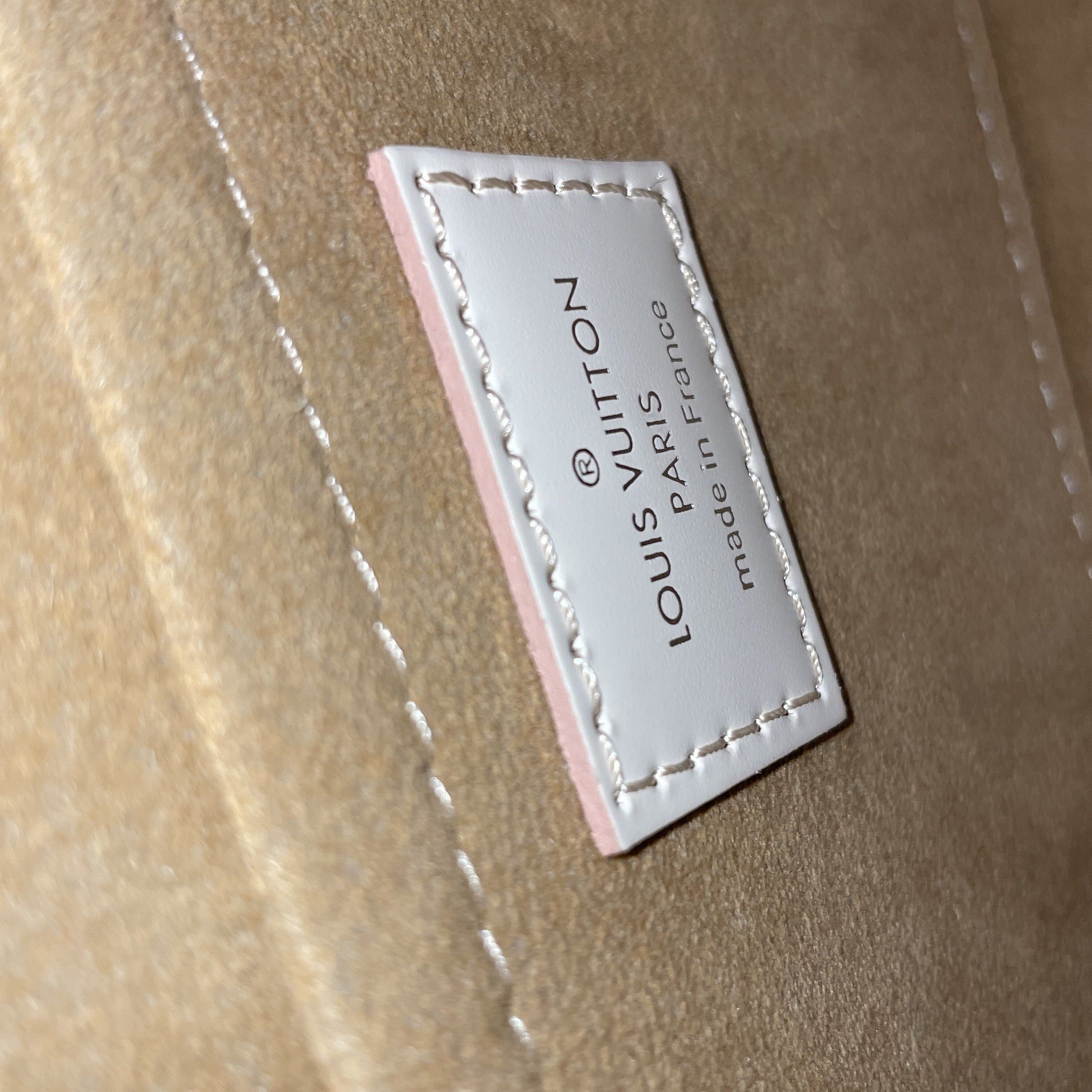 Louis Vuitton Cluny Top Handle Bag Size ONE SIZE - 8 Thumbnail