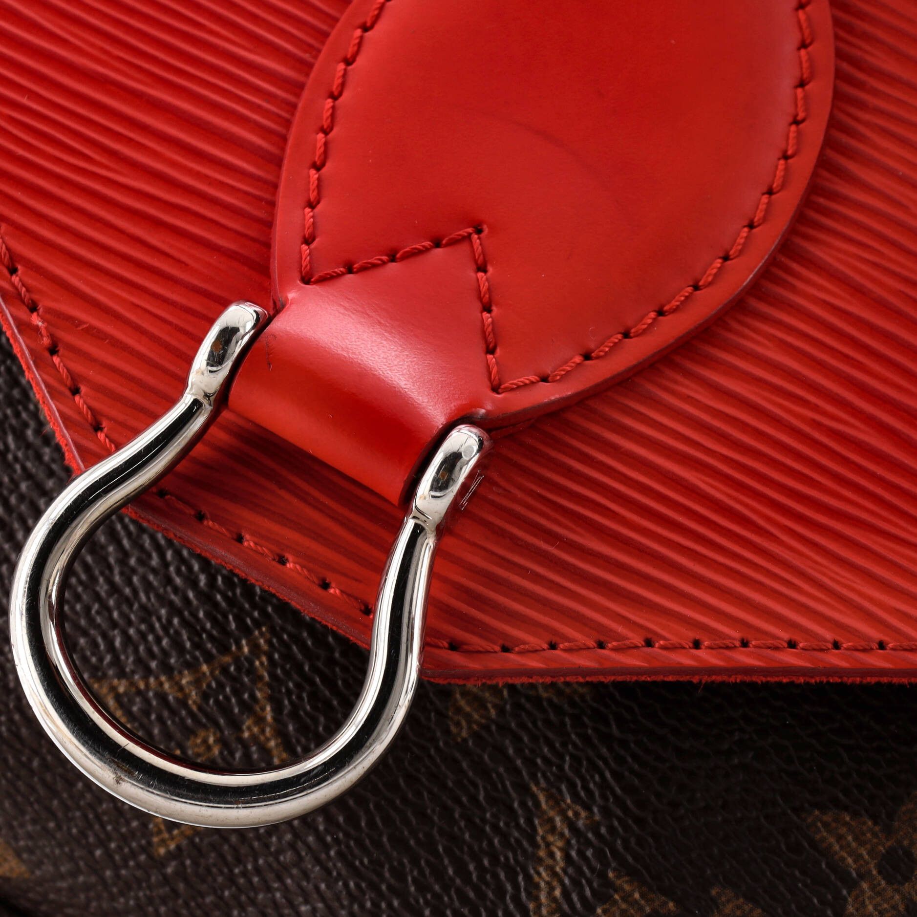 Louis Vuitton Saint Michel Handbag Size ONE SIZE - 6 Thumbnail