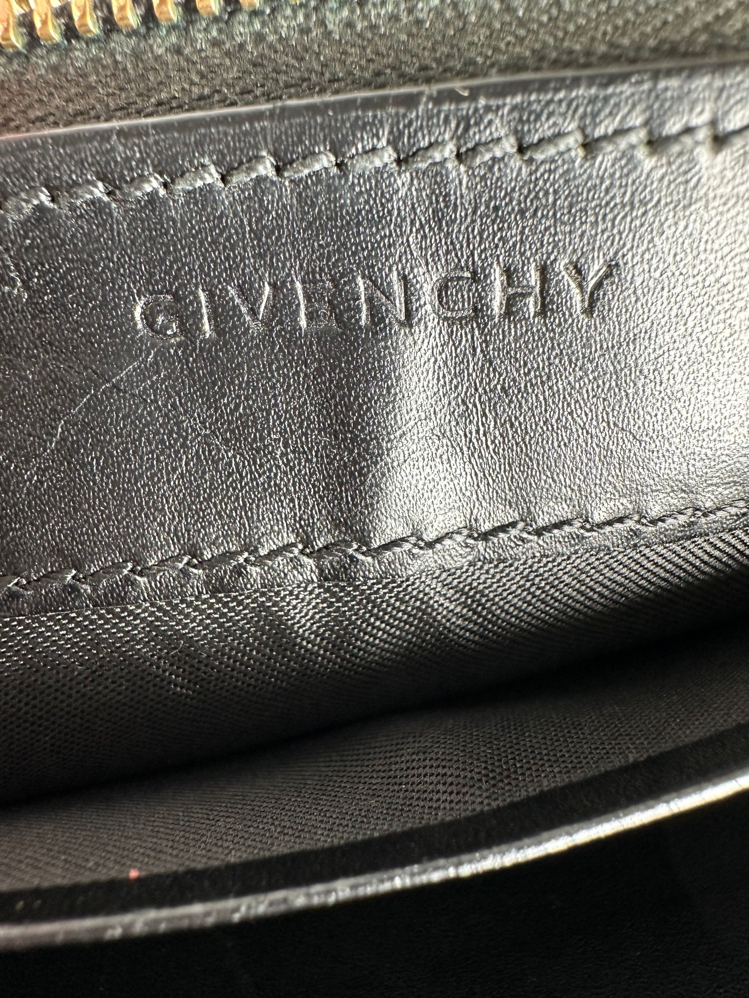 Givenchy Vintage Leather Zippy Wallet Black Size ONE SIZE - 6 Thumbnail