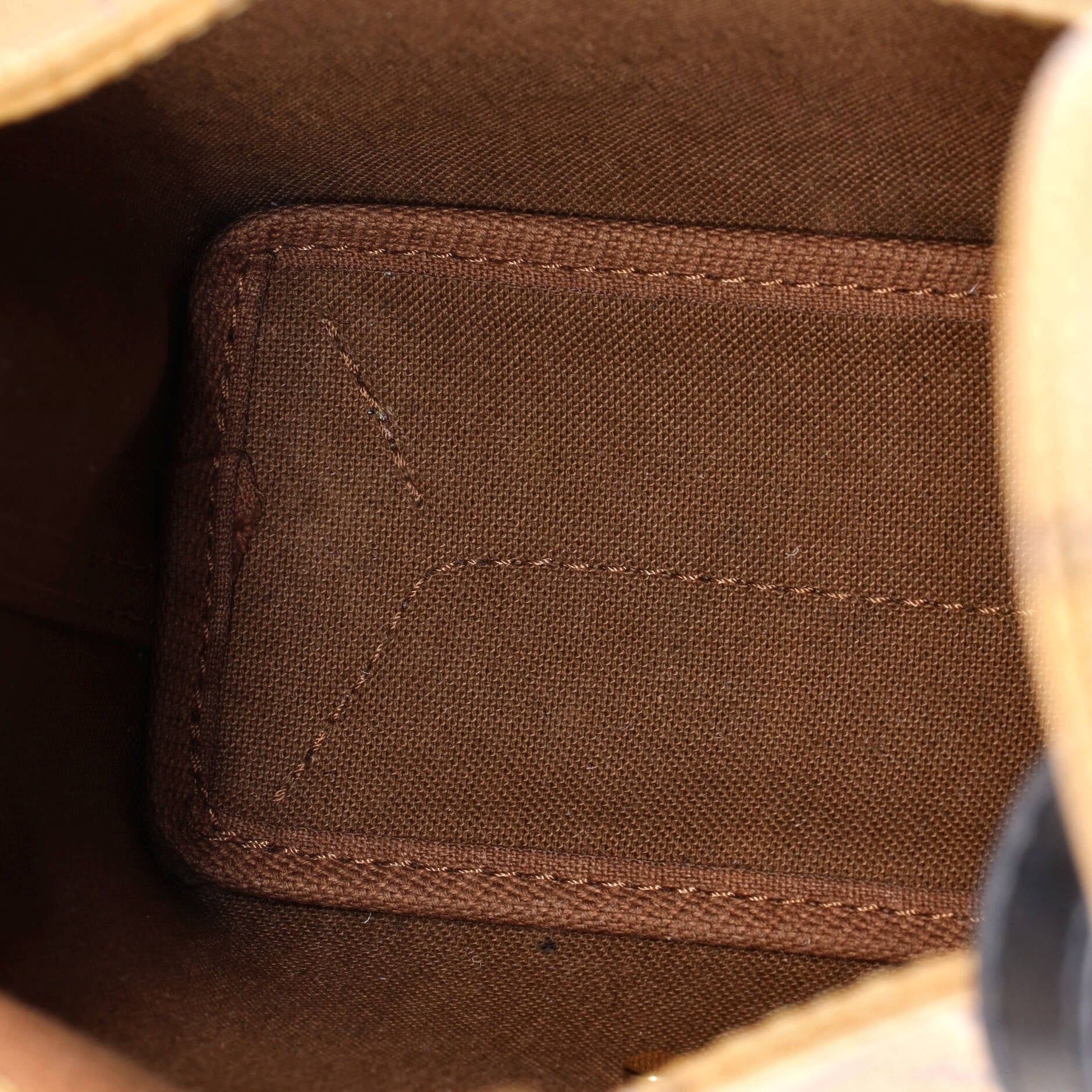 Louis Vuitton Atlantis Handbag Size ONE SIZE - 5 Thumbnail