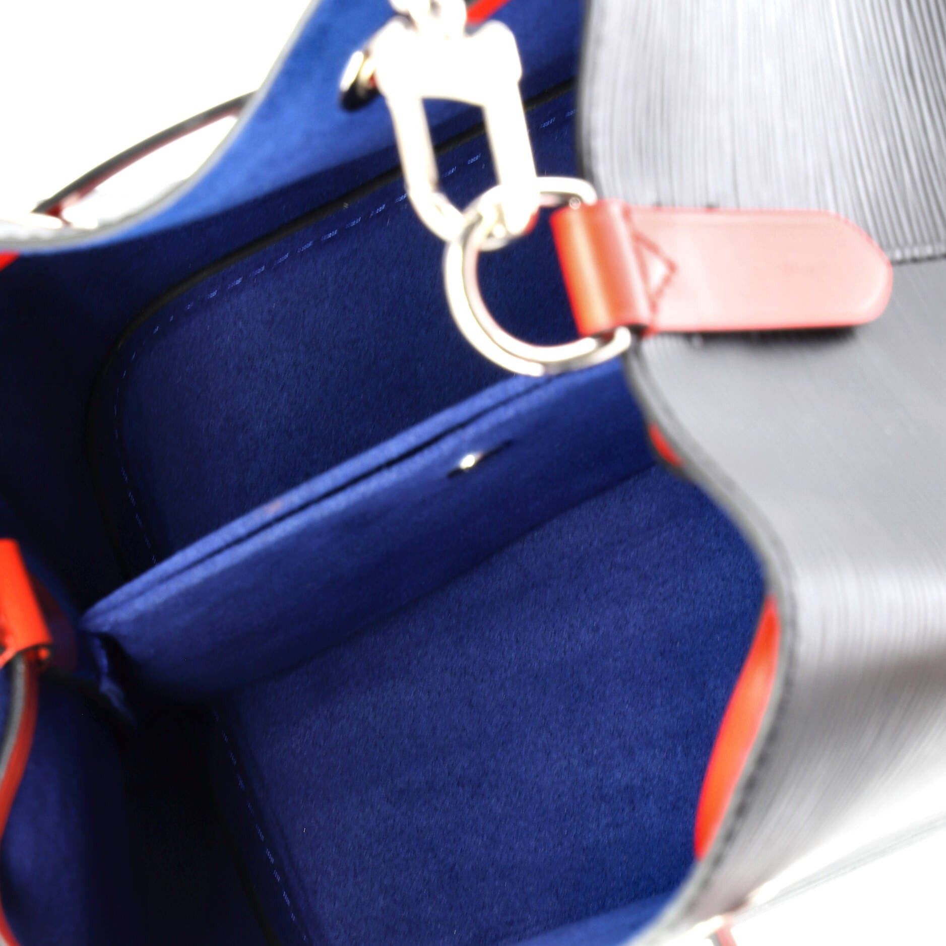 Louis Vuitton NeoNoe Handbag Size ONE SIZE - 5 Thumbnail