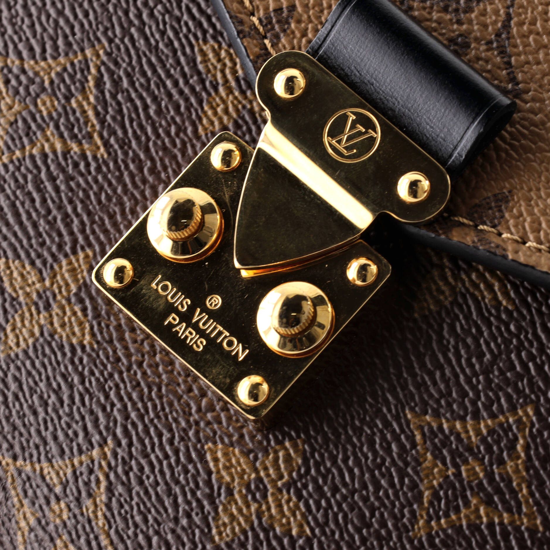 Louis Vuitton Pochette Metis Size ONE SIZE - 6 Thumbnail