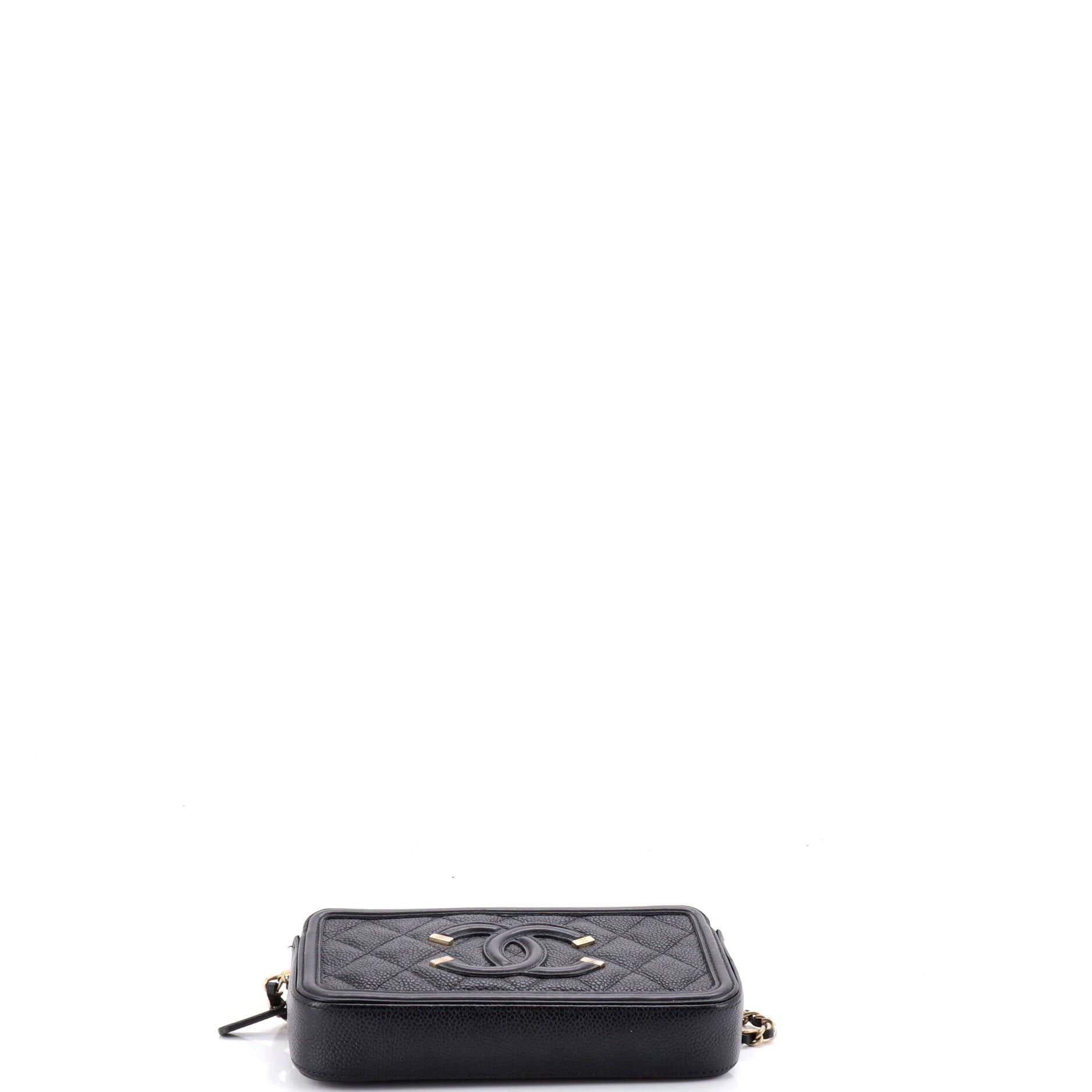Chanel Filigree Double Zip Clutch with Chain Size ONE SIZE - 4 Thumbnail