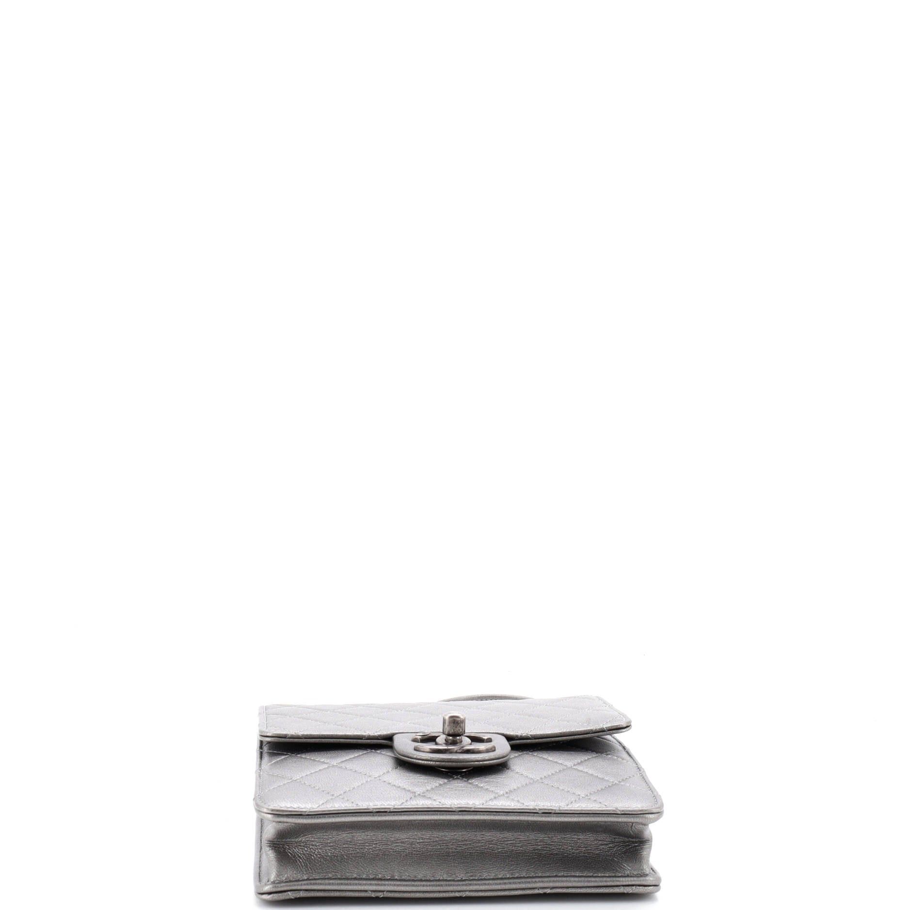 Chanel Chic Pearls Flap Bag Size ONE SIZE - 4 Thumbnail