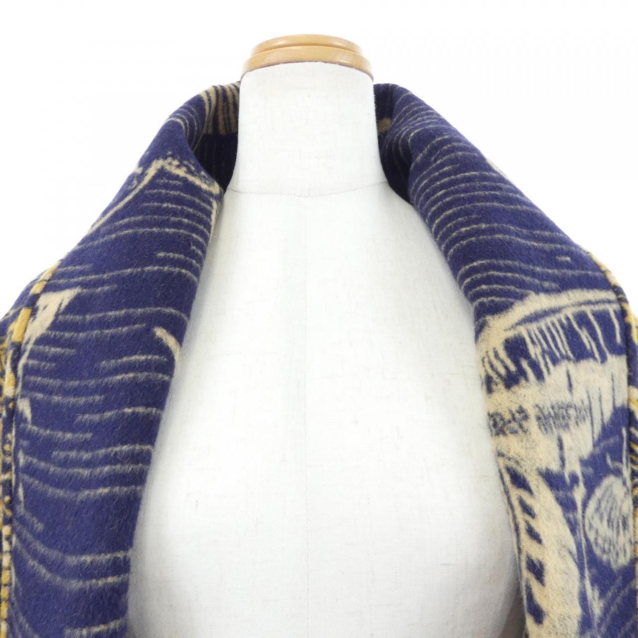 Dior Dior Christian Dior Scarf Material Jacket Textile Outerwear 010V36A1102 DUTY FREE for USA Size ONE SIZE - 4 Thumbnail