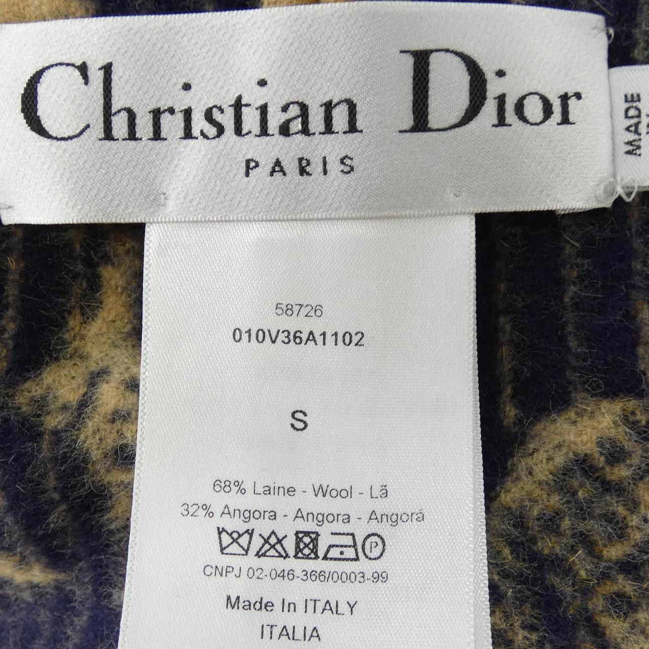 Dior Dior Christian Dior Scarf Material Jacket Textile Outerwear 010V36A1102 DUTY FREE for USA Size ONE SIZE - 3 Thumbnail