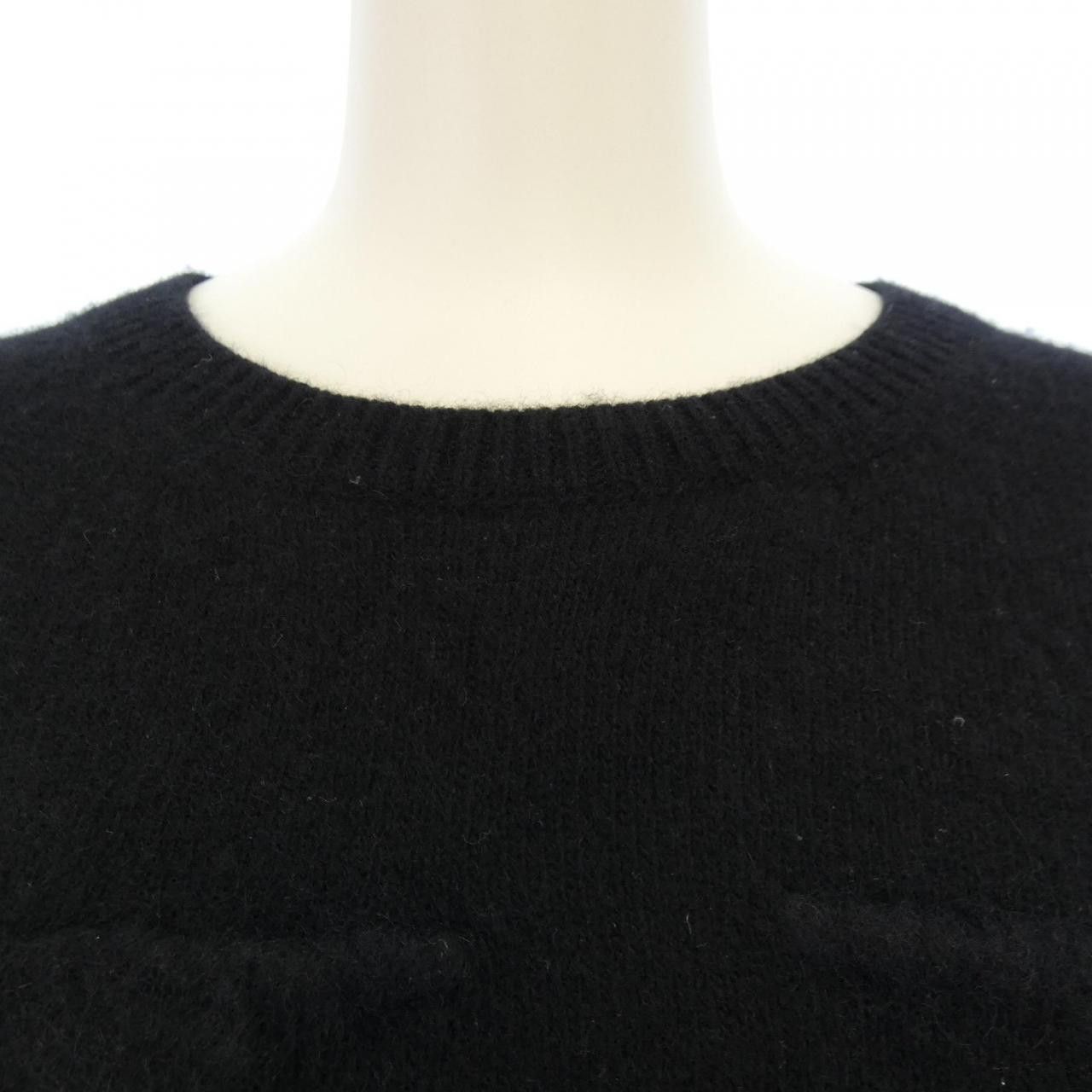 Valentino Valentino Valentino Cashmere Blend Knitwear Textile Tops DUTY FREE for USA Size ONE SIZE - 6 Thumbnail