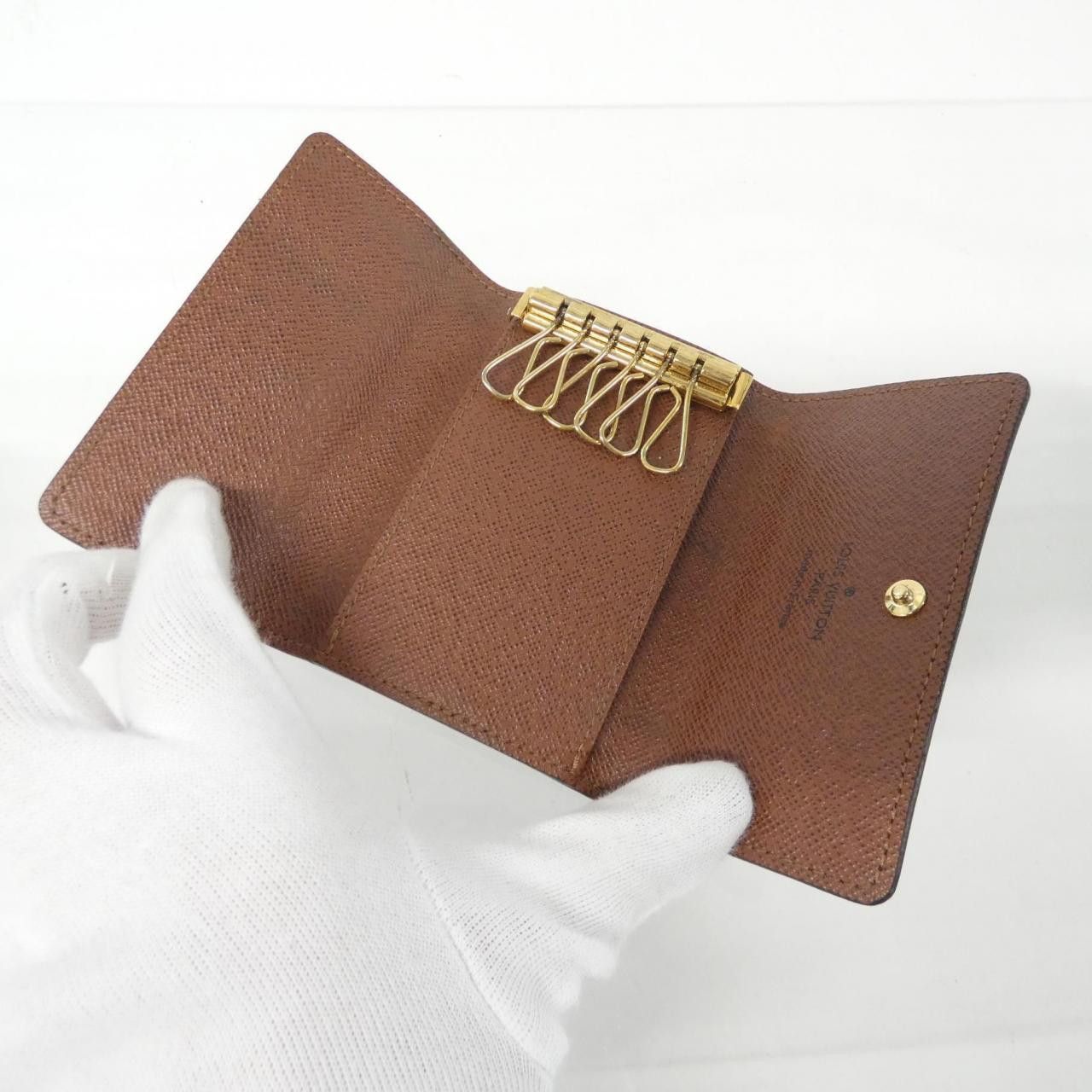 Louis Vuitton Louis Vuitton Louis Vuitton Monogram Key Case Textile Key case M62630 DUTY FREE for USA Size ONE SIZE - 4 Thumbnail
