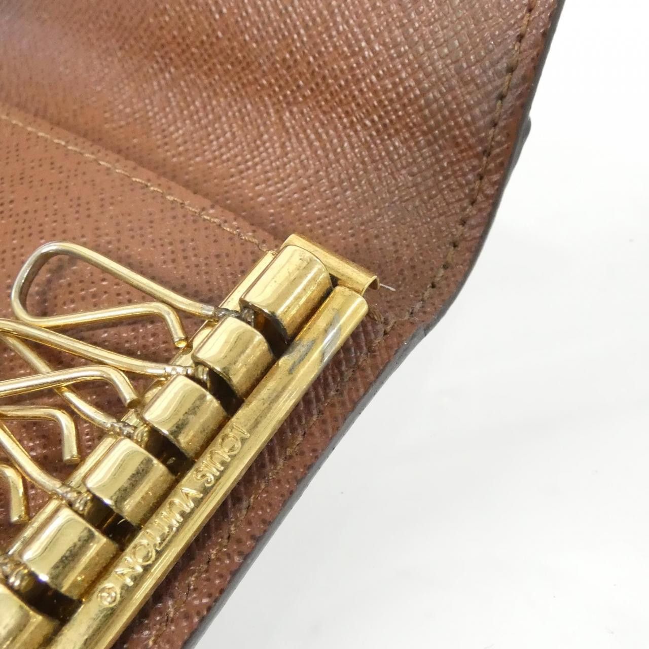 Louis Vuitton Louis Vuitton Louis Vuitton Monogram Key Case Textile Key case M62630 DUTY FREE for USA Size ONE SIZE - 7 Thumbnail