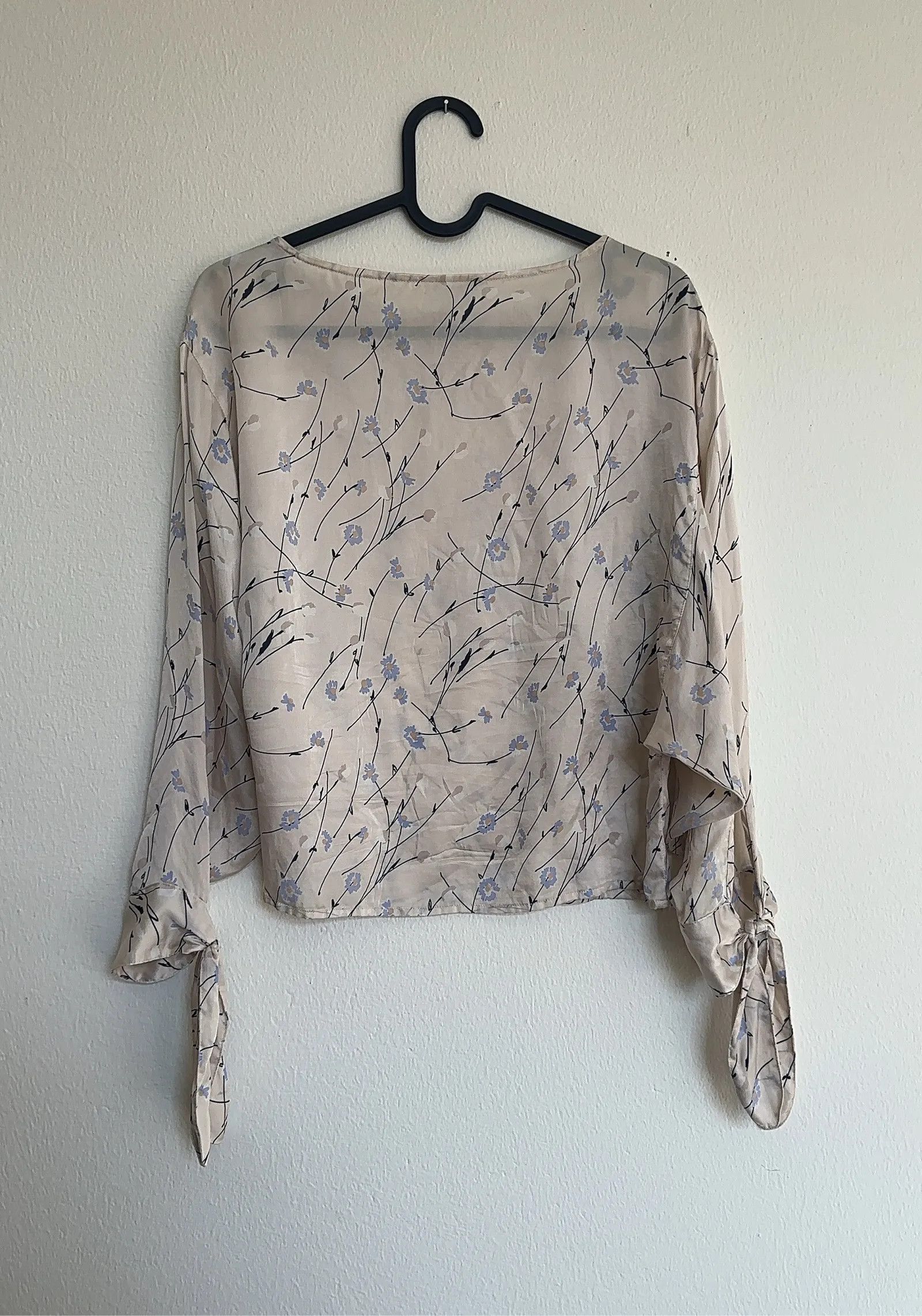 Club Monaco Club Monaco Blouse Size S / US 4 / IT 40 - 3 Thumbnail