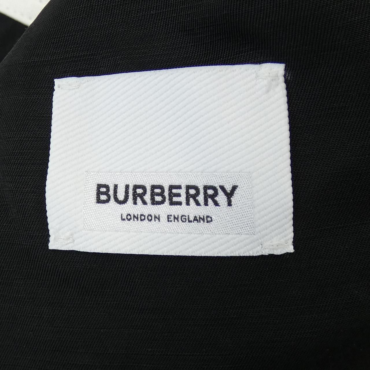 Burberry Burberry Burberry Jacket Others Outerwear 4559093 DUTY FREE for USA Size ONE SIZE - 4 Thumbnail