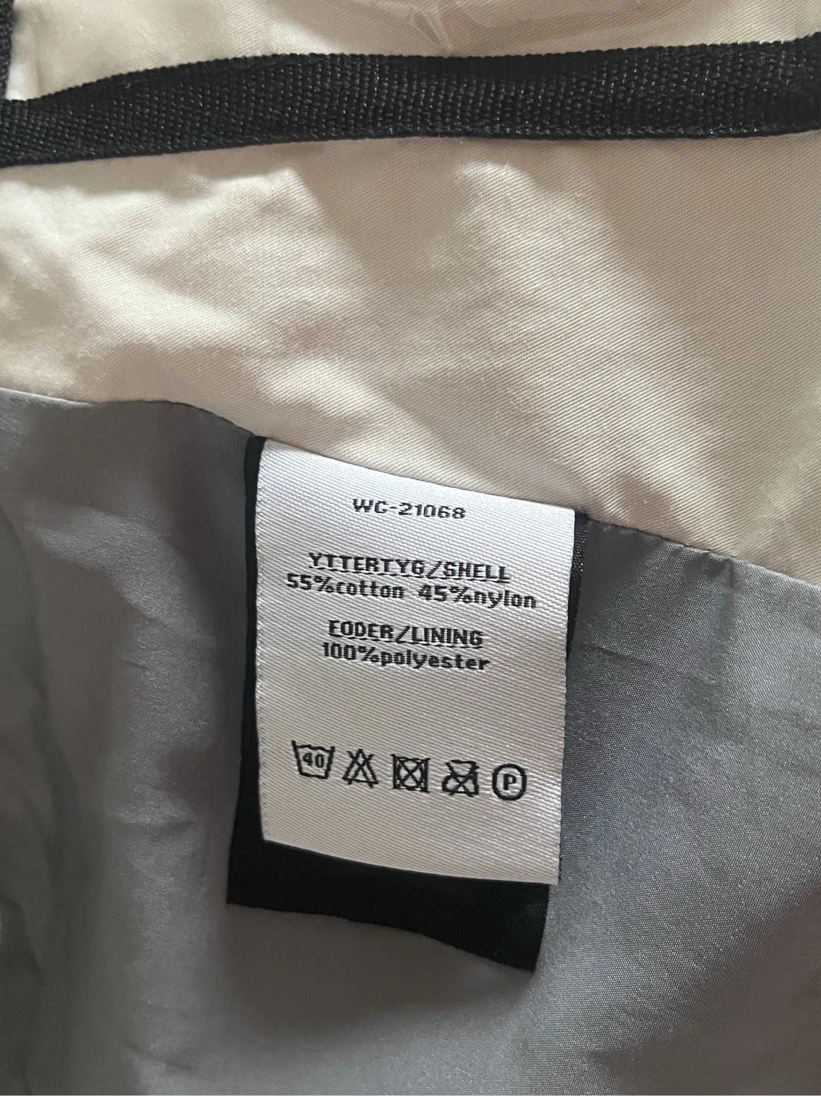 Uniqlo Uniqlo Jacket Size US M / EU 48-50 / 2 - 3 Thumbnail