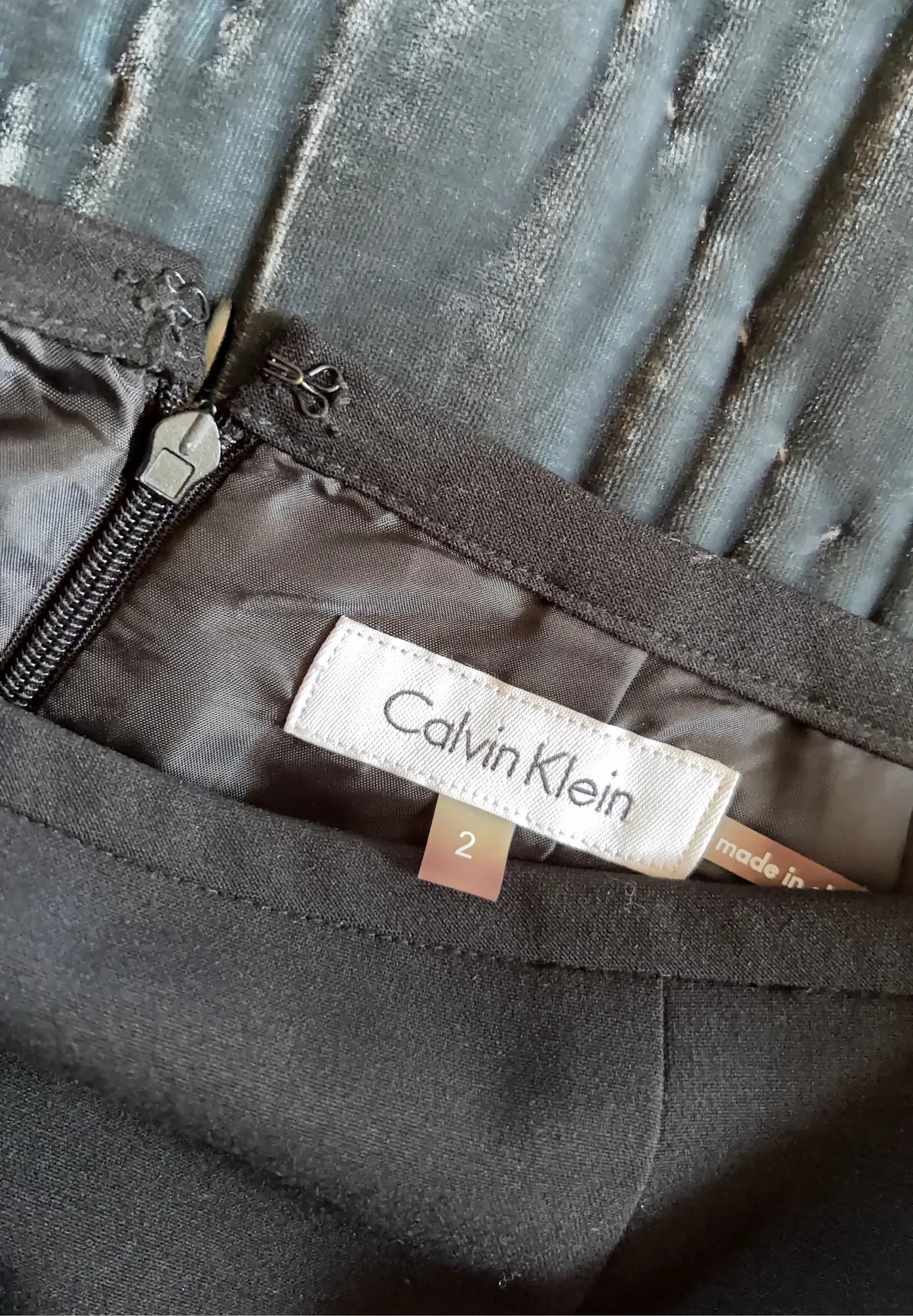 Calvin Klein Calvin Klein Skirt Size 27" / US 4 / IT 40 - 4 Thumbnail
