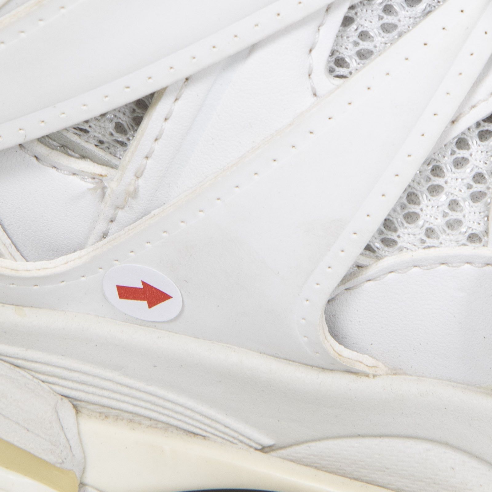 Balenciaga White Chunky Track Trainers Size US 9 / IT 39 - 13 Thumbnail