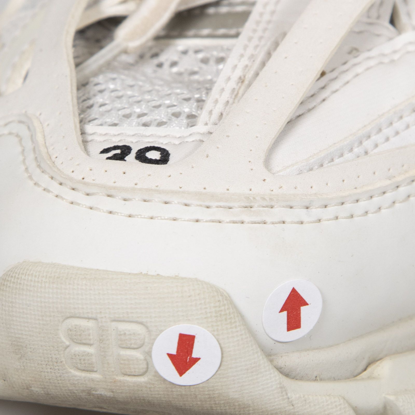 Balenciaga White Chunky Track Trainers Size US 9 / IT 39 - 11 Thumbnail